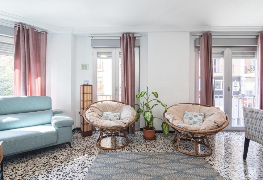 Reventa - Apartamento / piso - Elche - Centro