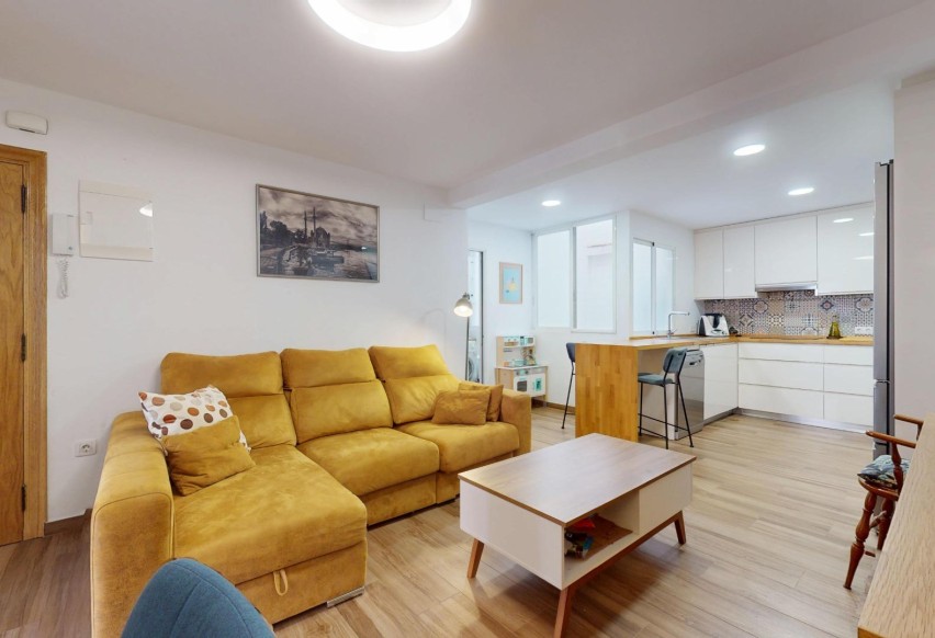 Reventa - Apartamento / piso - Elche - Centro