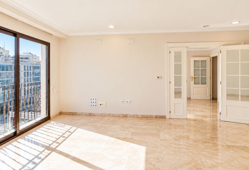 Reventa - Apartamento / piso - Elche - Centro
