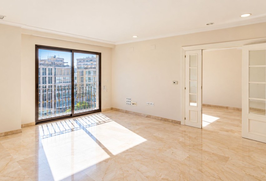 Reventa - Apartamento / piso - Elche - Centro