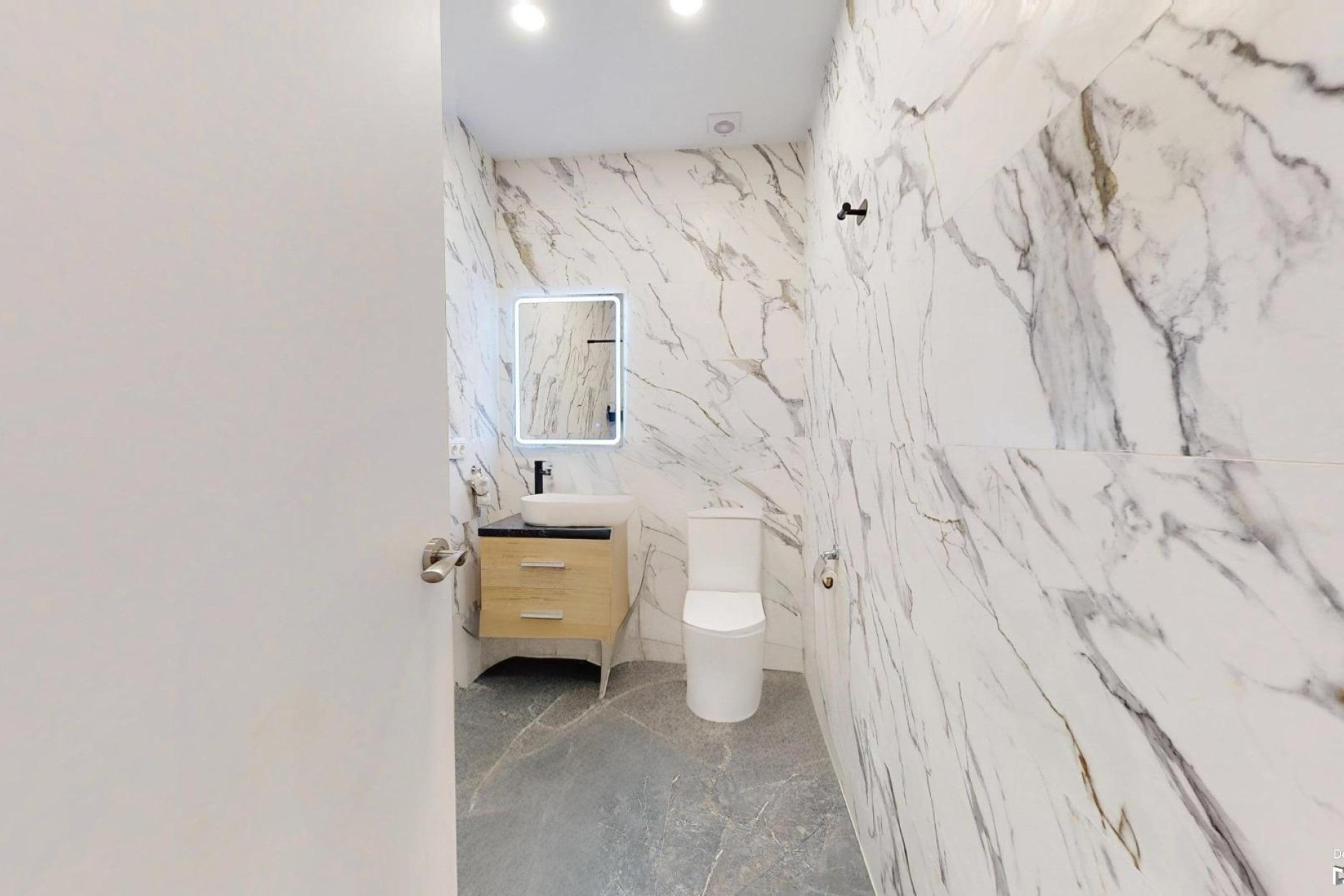 Reventa - Apartamento / piso - Elche - Centro