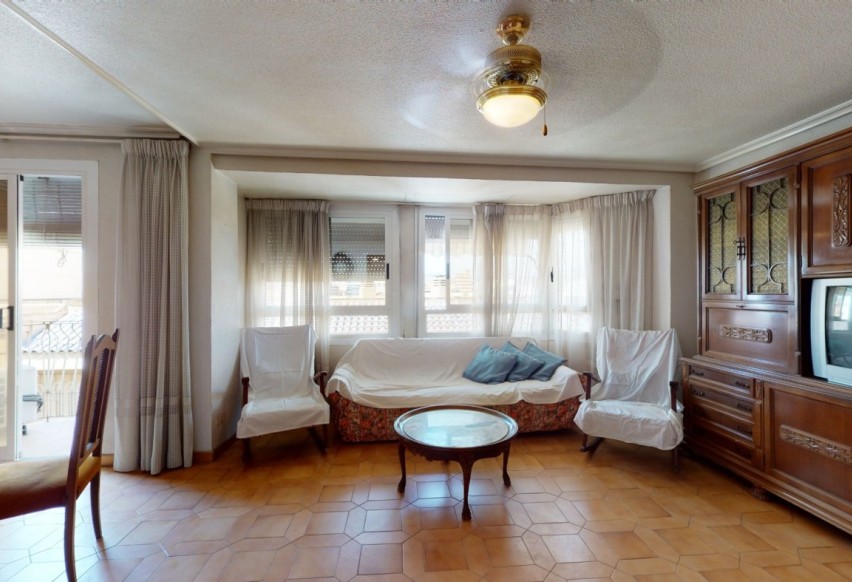 Reventa - Apartamento / piso - Elche - Centro
