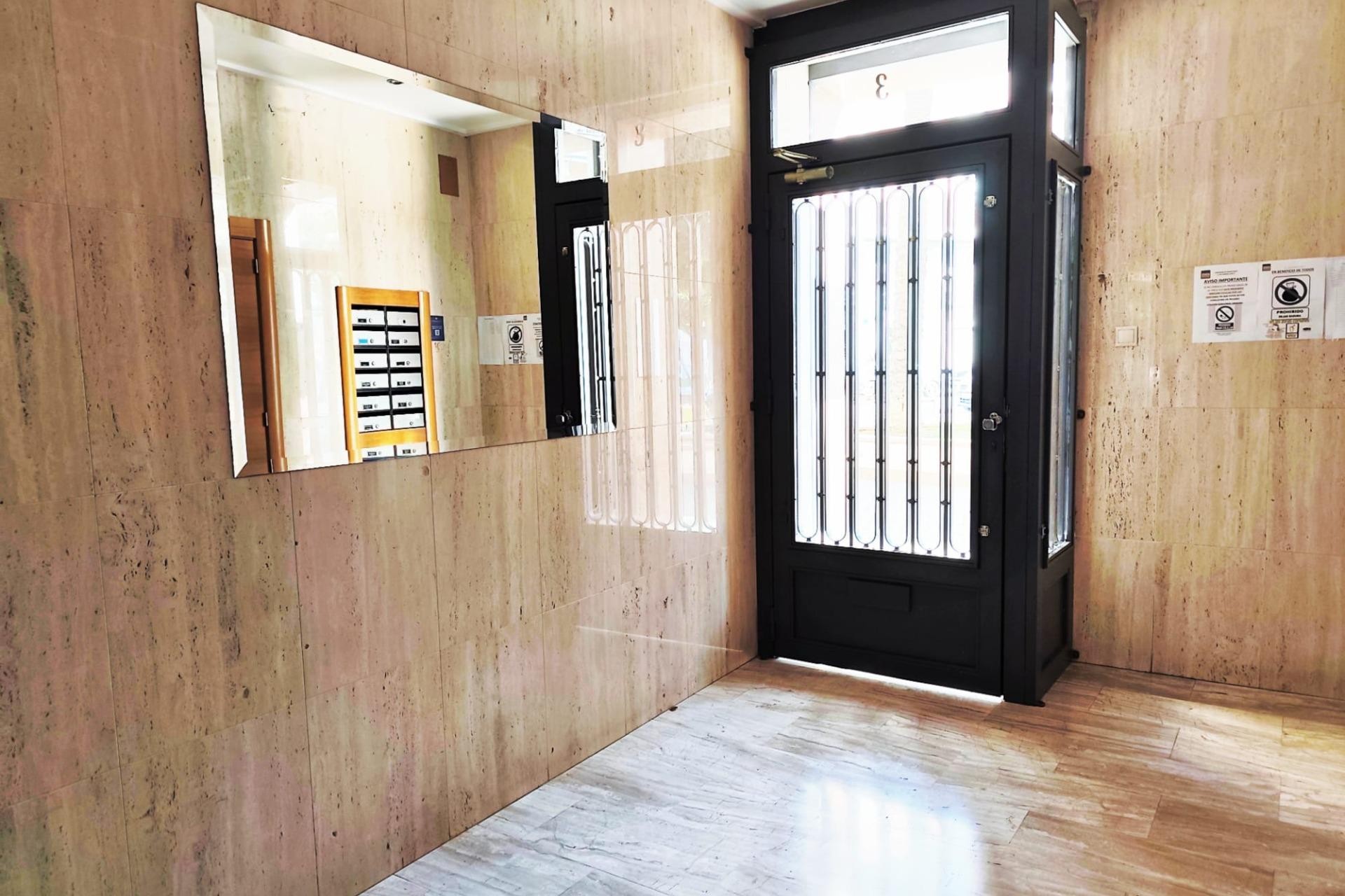 Reventa - Apartamento / piso - Elche - Centro