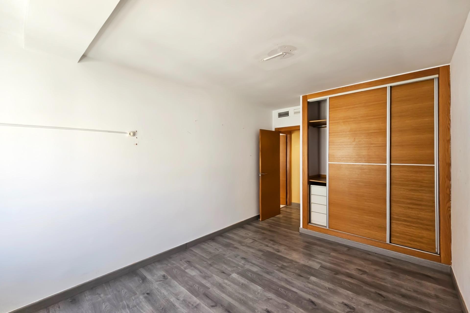 Reventa - Apartamento / piso - Elche Pedanías - Centro
