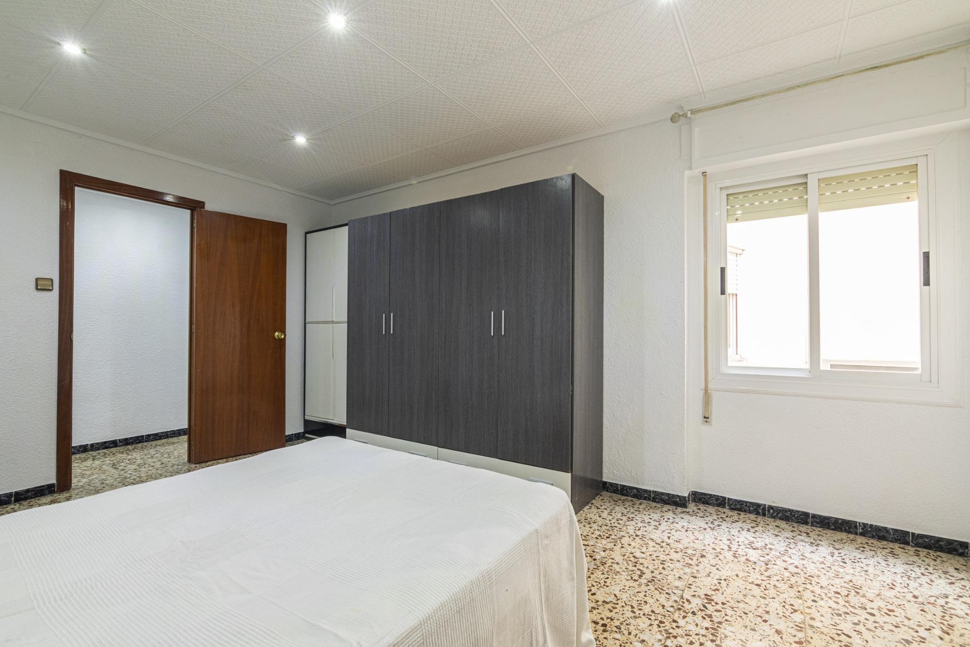 Reventa - Apartamento / piso - Elche - Plaza Crevillente-Juzgados