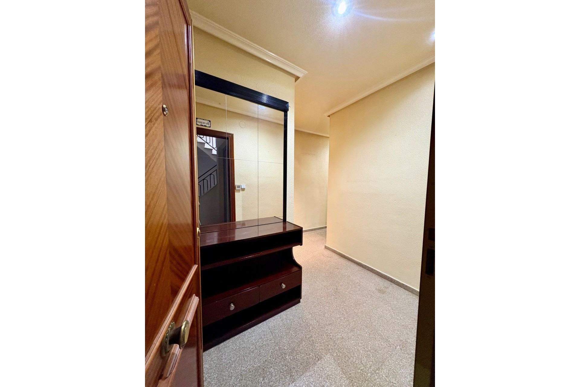 Reventa - Apartamento / piso - Elche - Plaza Crevillente-Juzgados