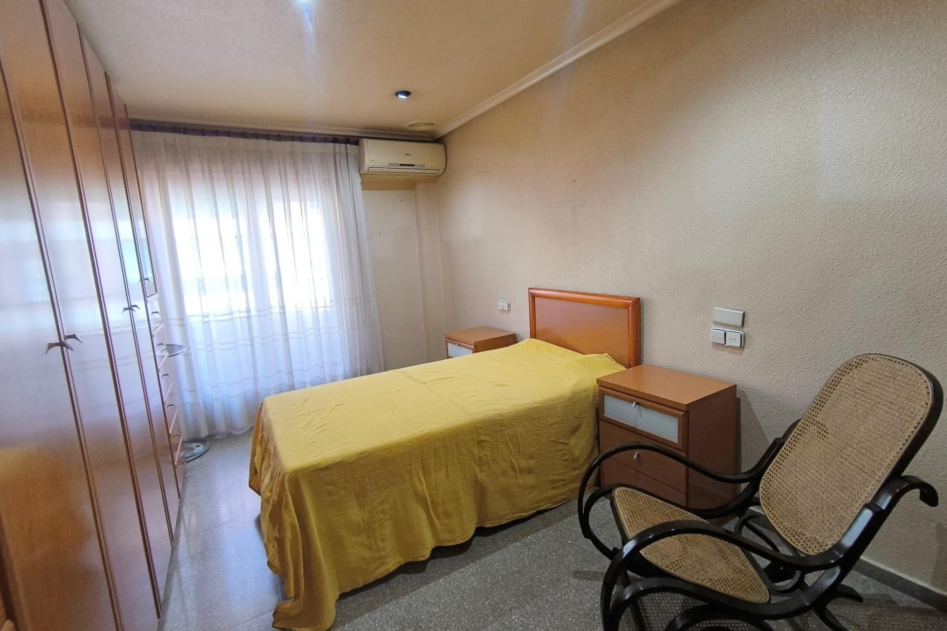 Reventa - Apartamento / piso - Elche - Plaza Crevillente-Juzgados