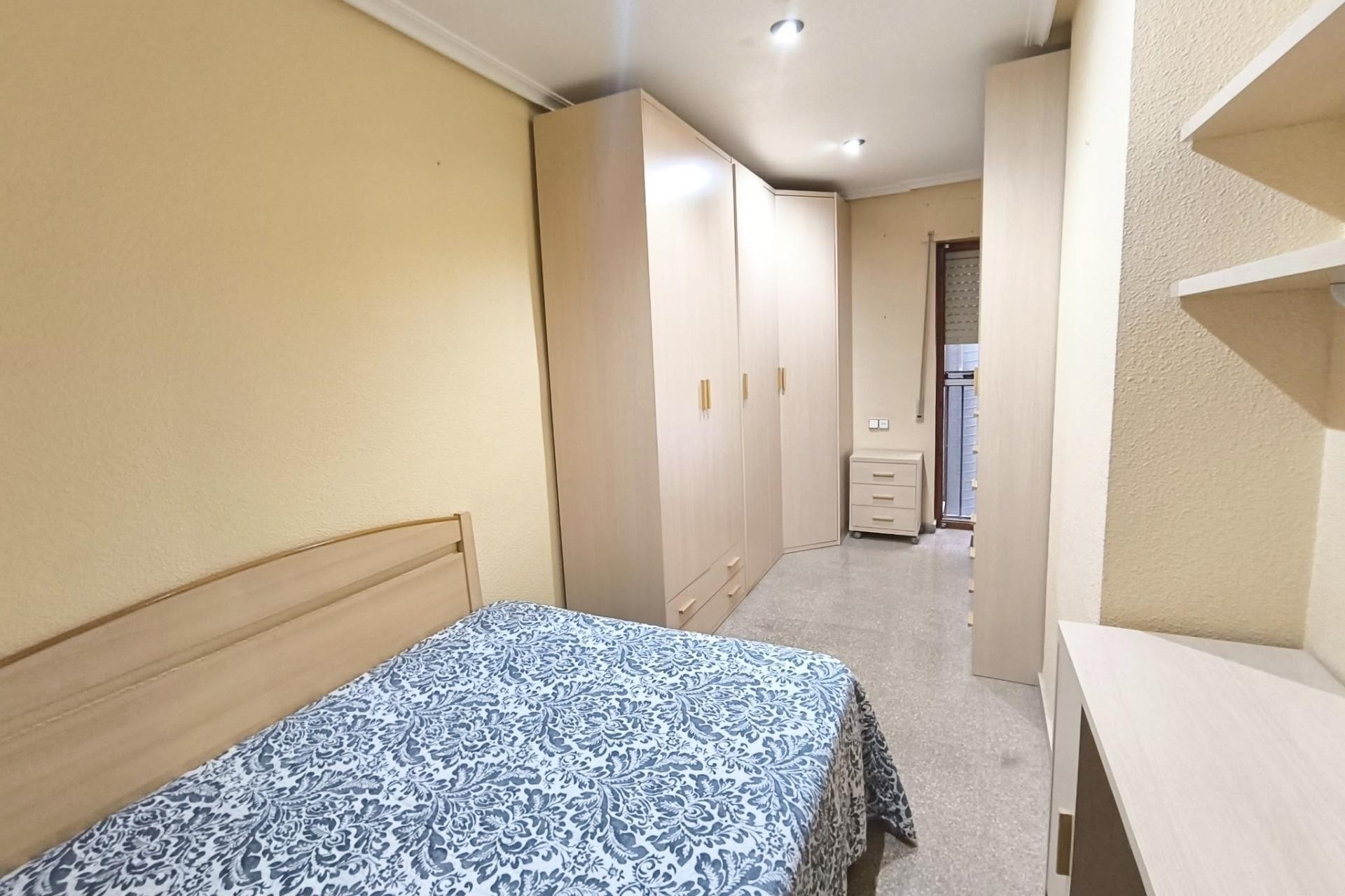 Reventa - Apartamento / piso - Elche - Plaza Crevillente-Juzgados