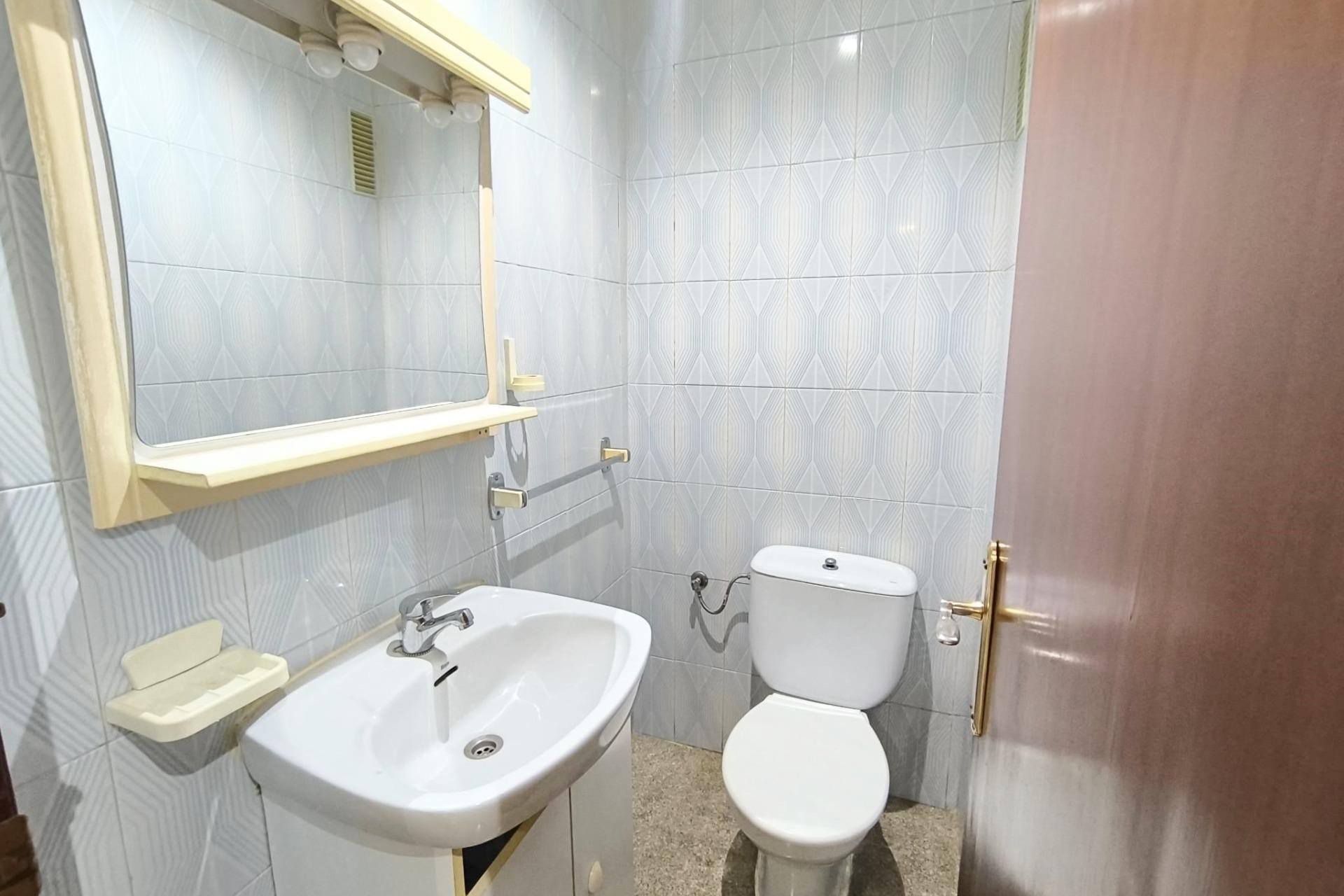 Reventa - Apartamento / piso - Elche - Plaza Crevillente-Juzgados