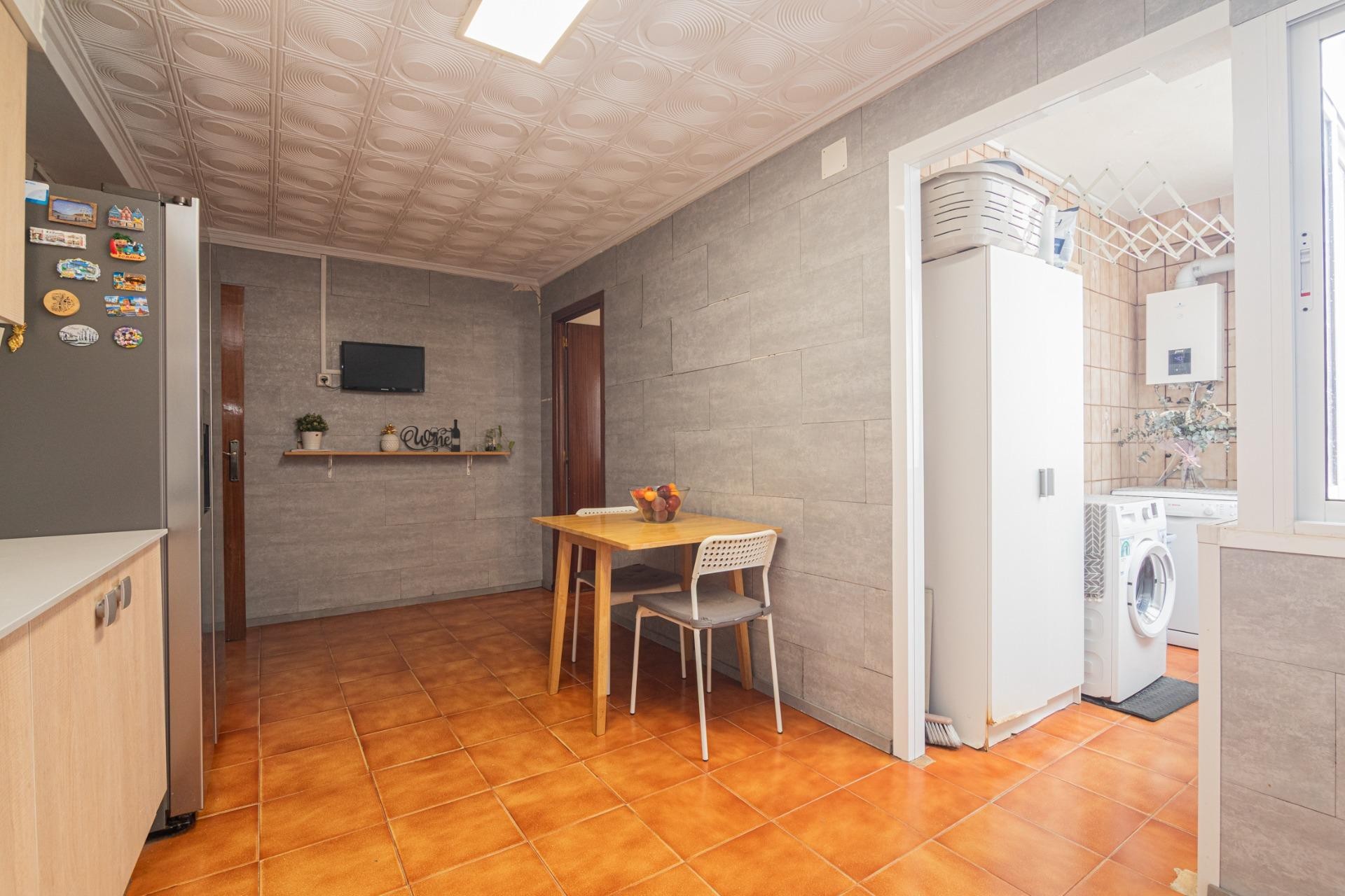 Reventa - Apartamento / piso - Elche - Plaza Crevillente-Juzgados