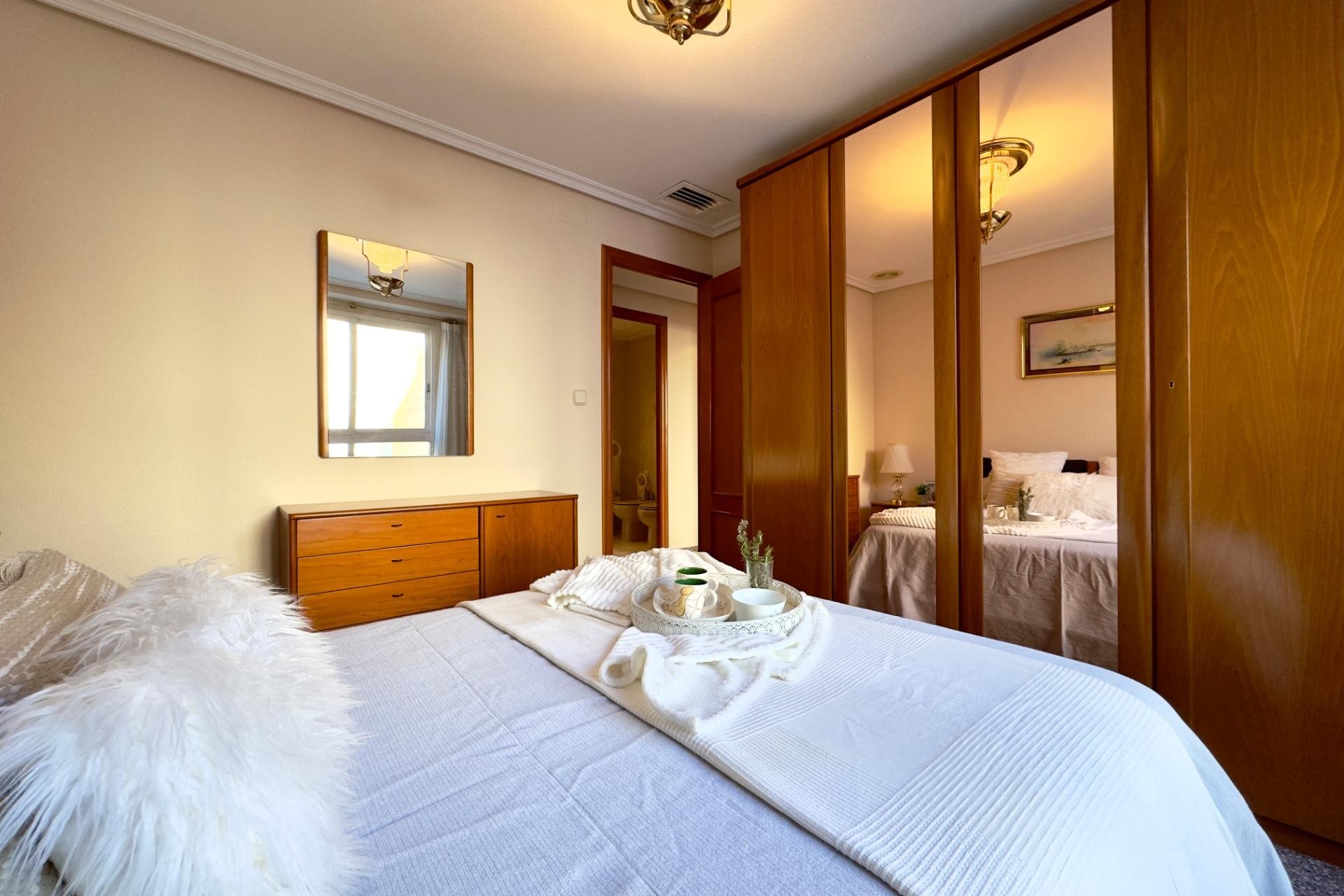 Reventa - Apartamento / piso - Elche - Plaza Obispo Siuri