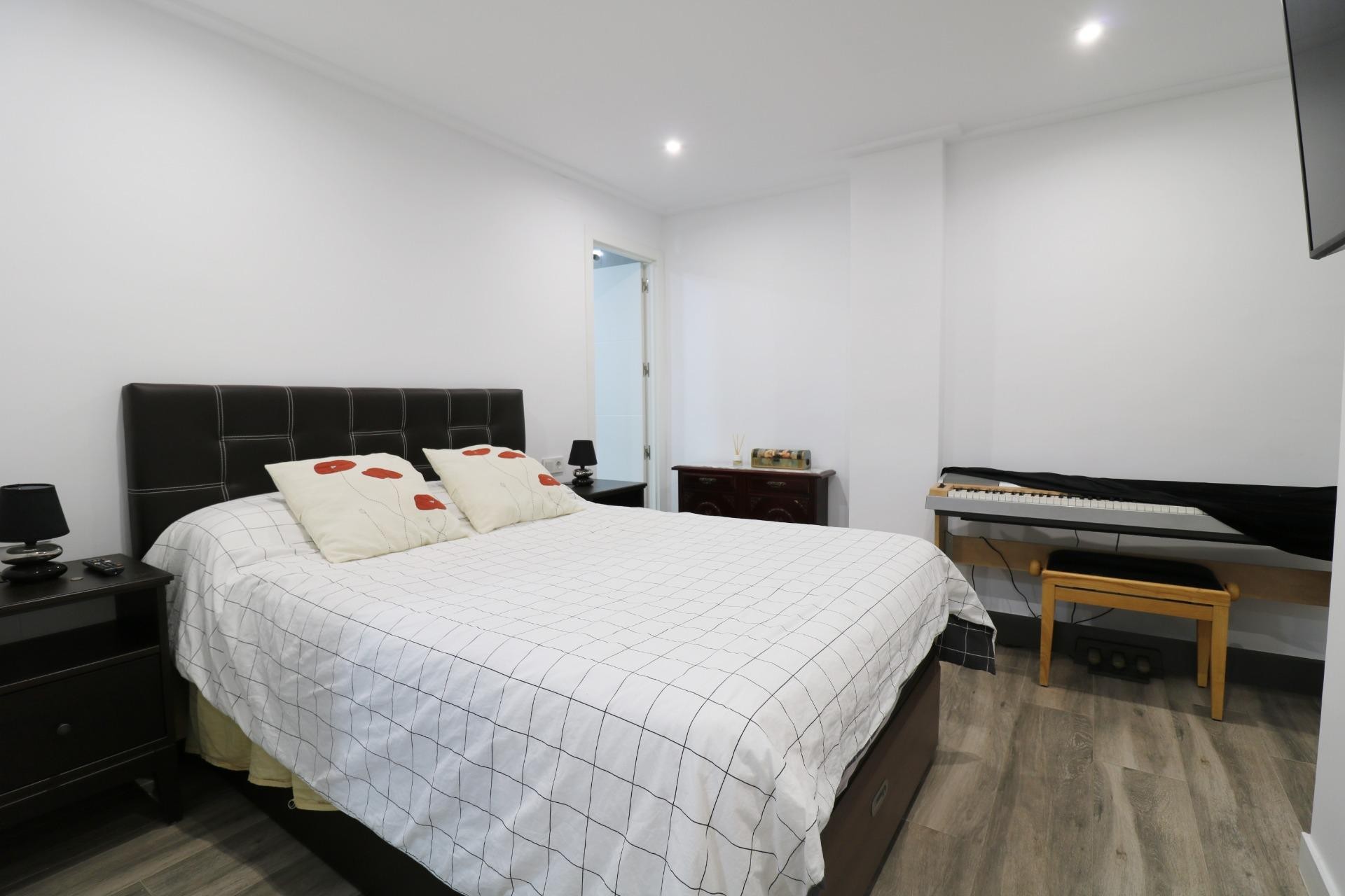 Reventa - Apartamento / piso - Elche - Reina Victoria-Miguel Hernández