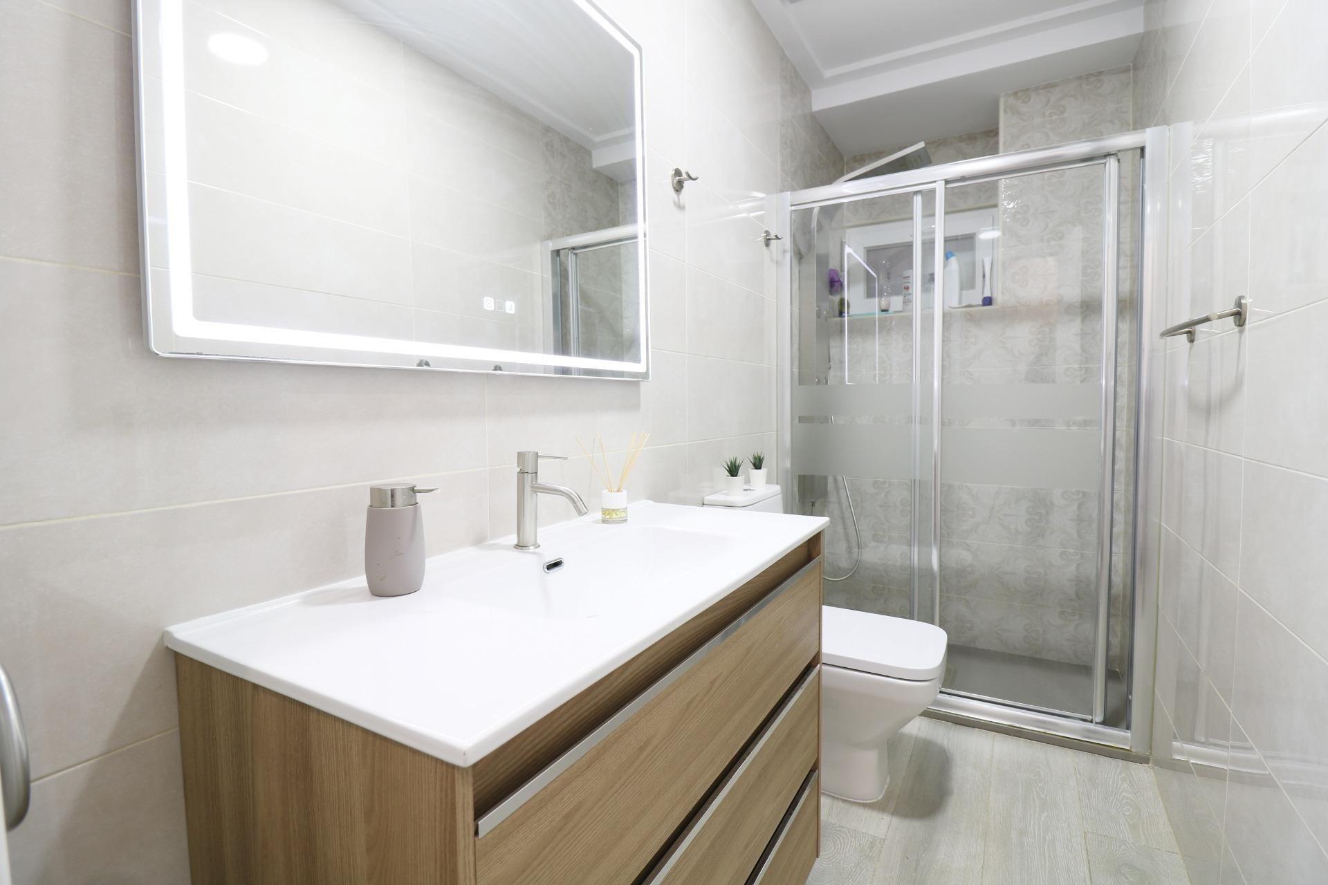 Reventa - Apartamento / piso - Elche - Reina Victoria-Miguel Hernández