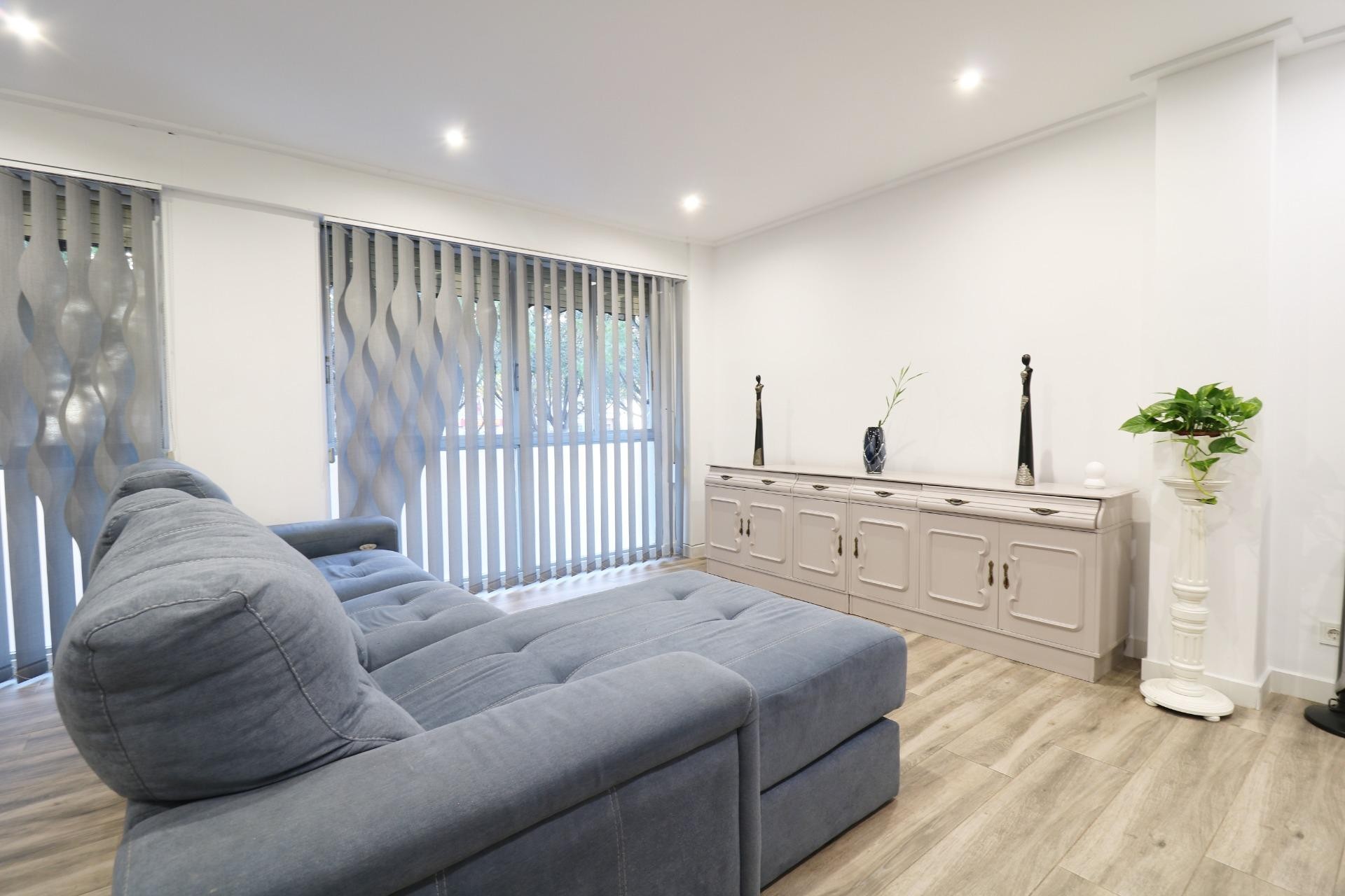 Reventa - Apartamento / piso - Elche - Reina Victoria-Miguel Hernández