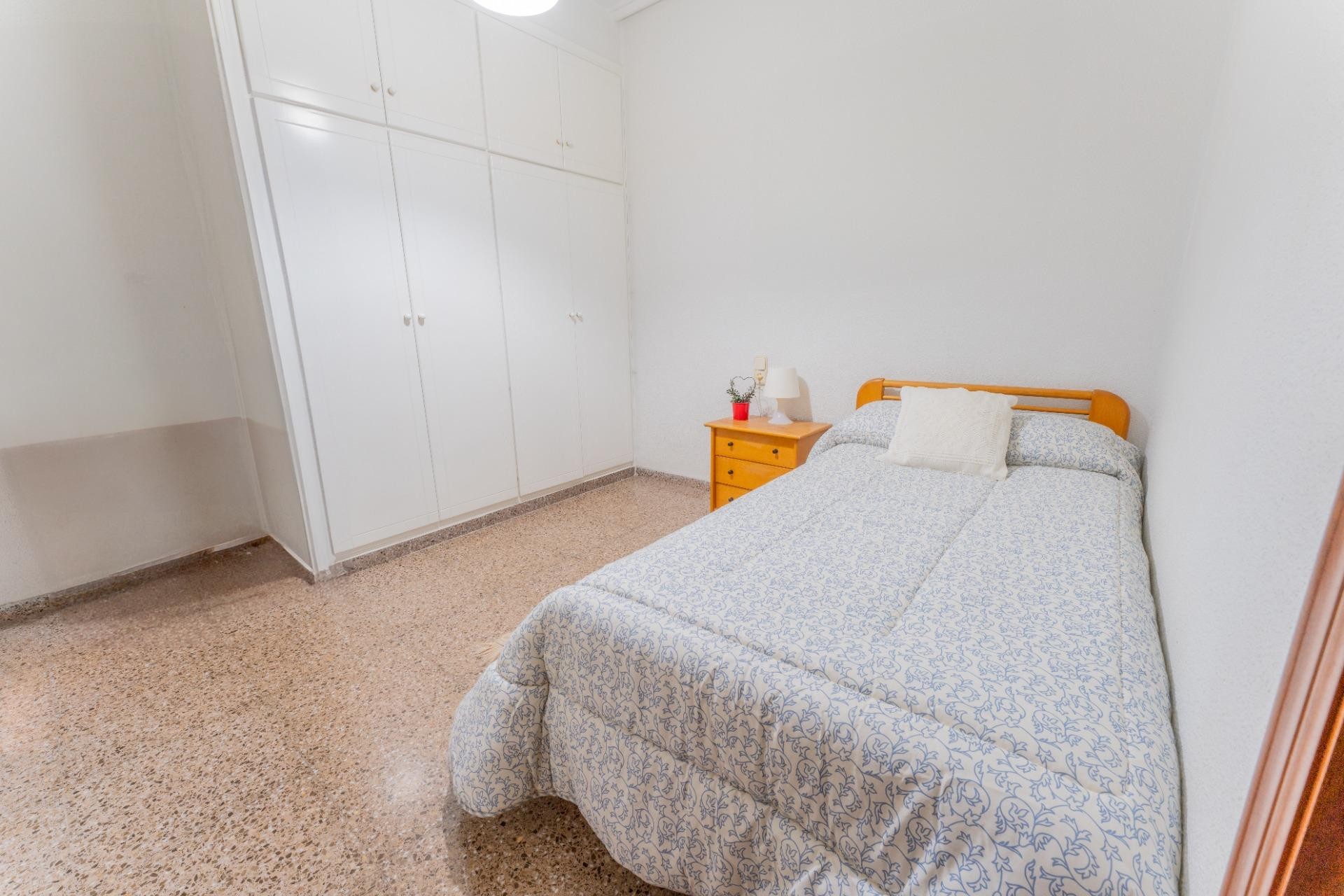 Reventa - Apartamento / piso - Elche - Reina Victoria-Miguel Hernández