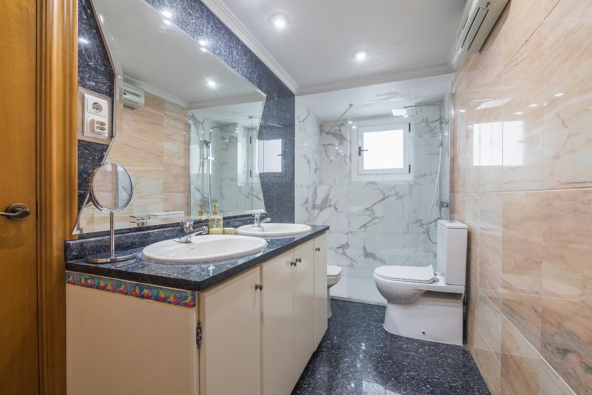 Reventa - Apartamento / piso - Elche - Reina Victoria-Miguel Hernández