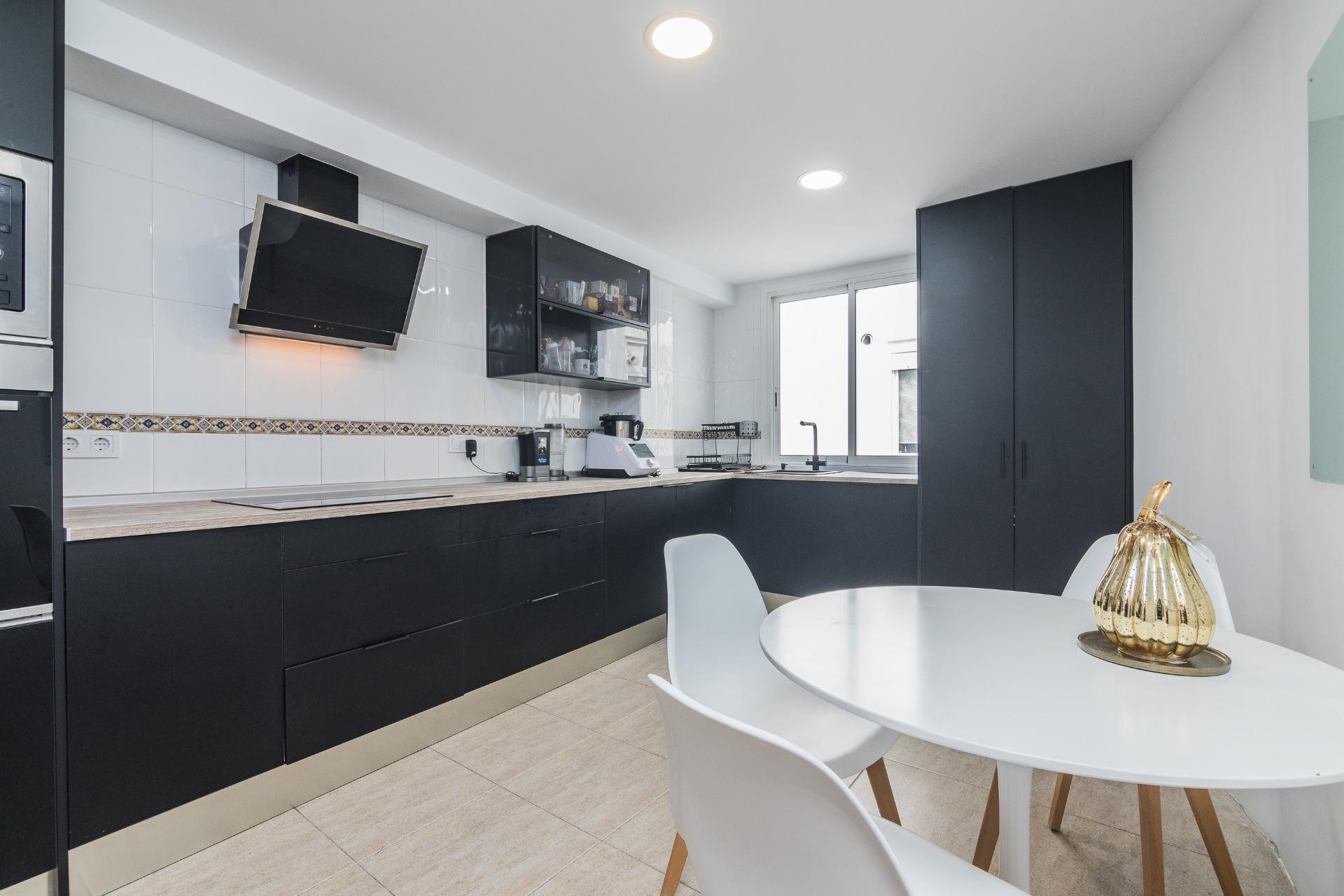 Reventa - Apartamento / piso - Elche - Reina Victoria-Miguel Hernández