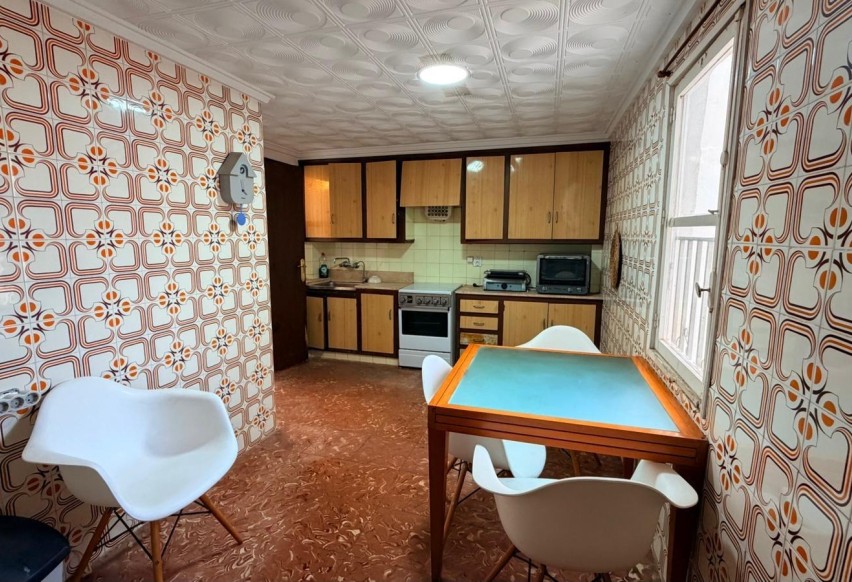 Reventa - Apartamento / piso - Elche - Reina Victoria-Miguel Hernández