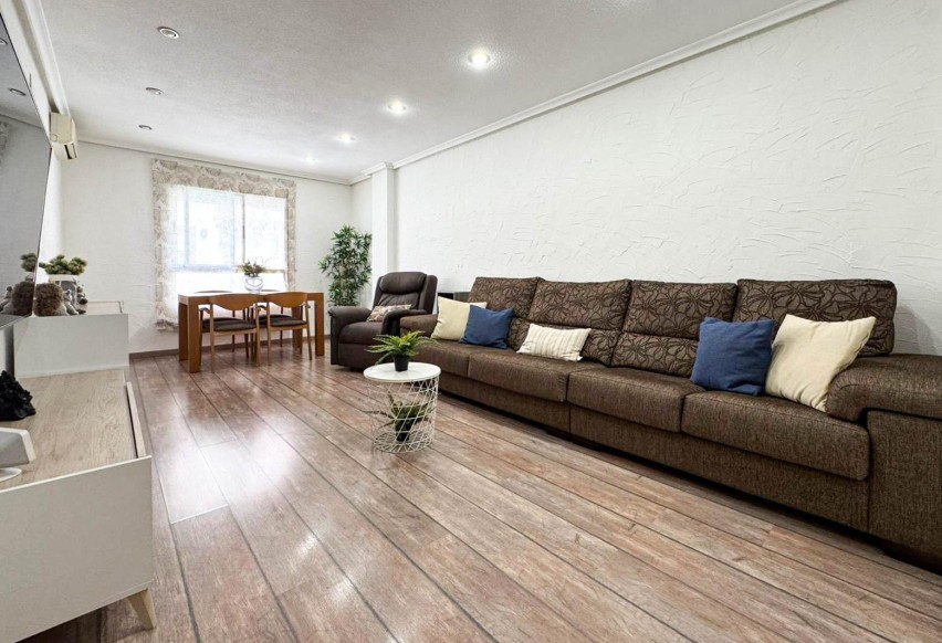 Reventa - Apartamento / piso - Elche - Zona Deportiva-Nuevo Altabix