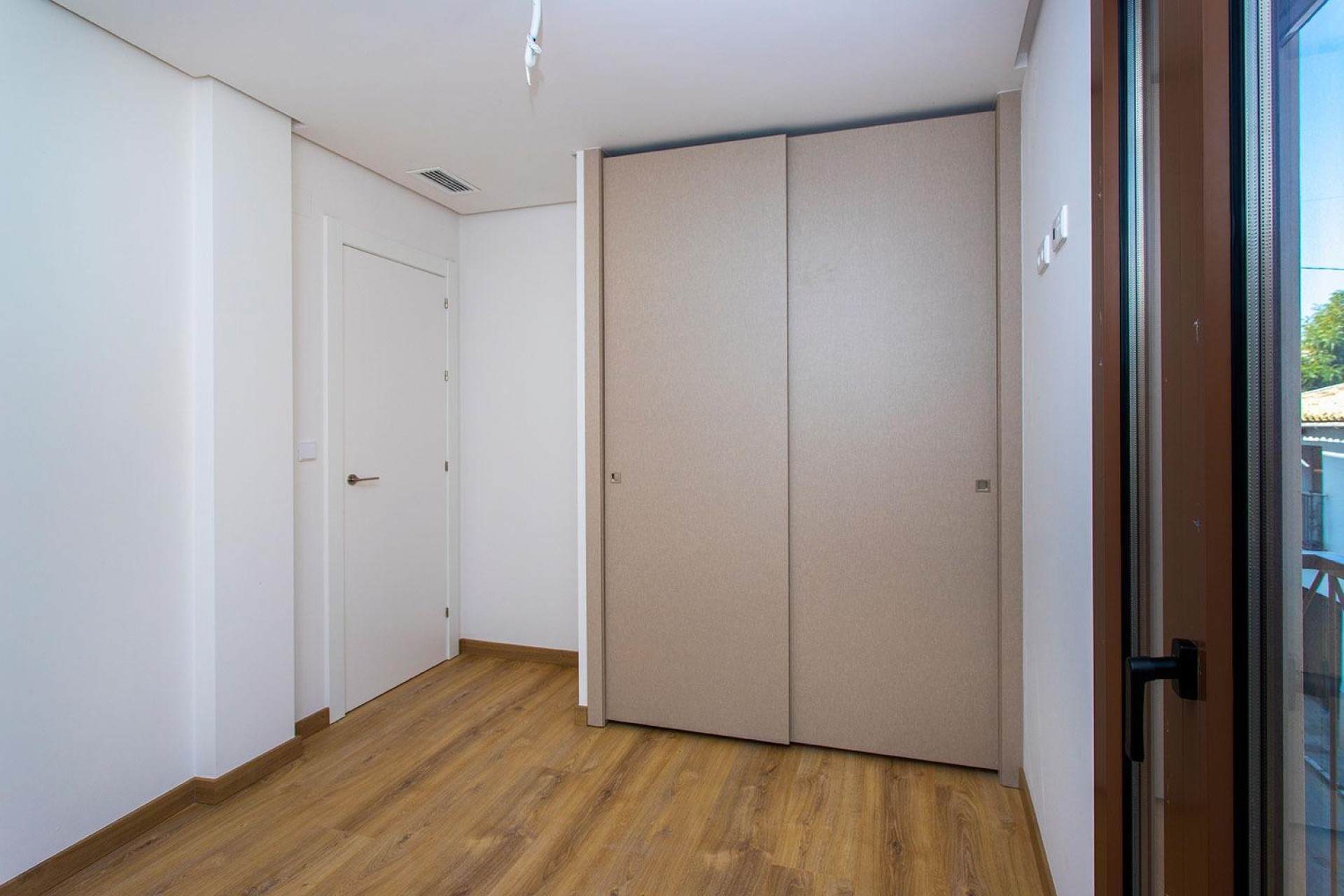 Reventa - Apartamento / piso - Hondón de las Nieves - Pueblo