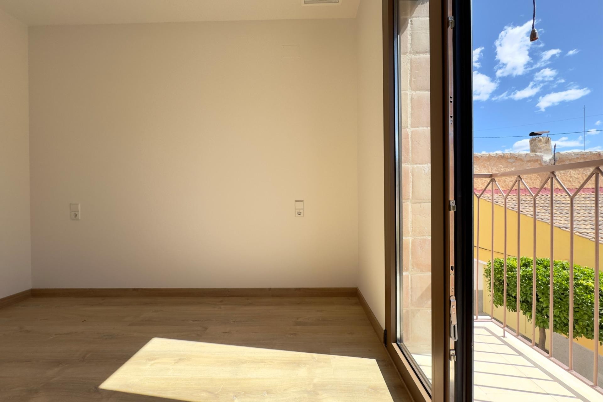 Reventa - Apartamento / piso - Hondón de las Nieves - Pueblo