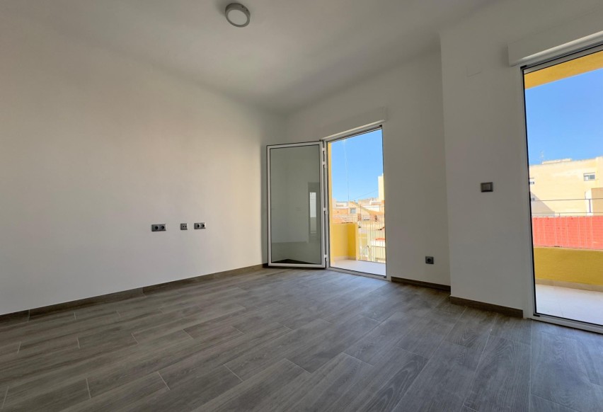 Reventa - Apartment - Aspe - Centro