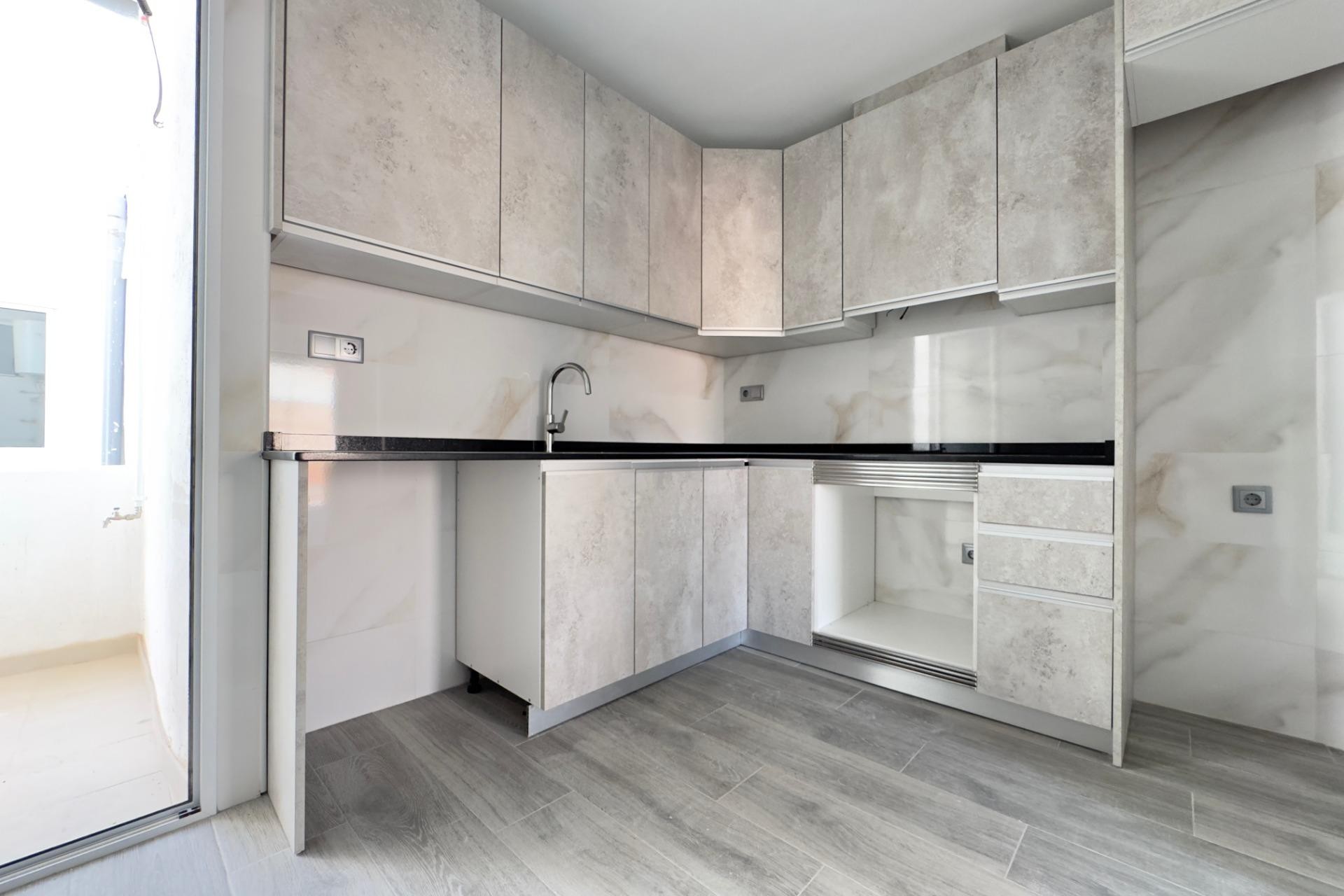 Reventa - Apartment - Aspe - Centro
