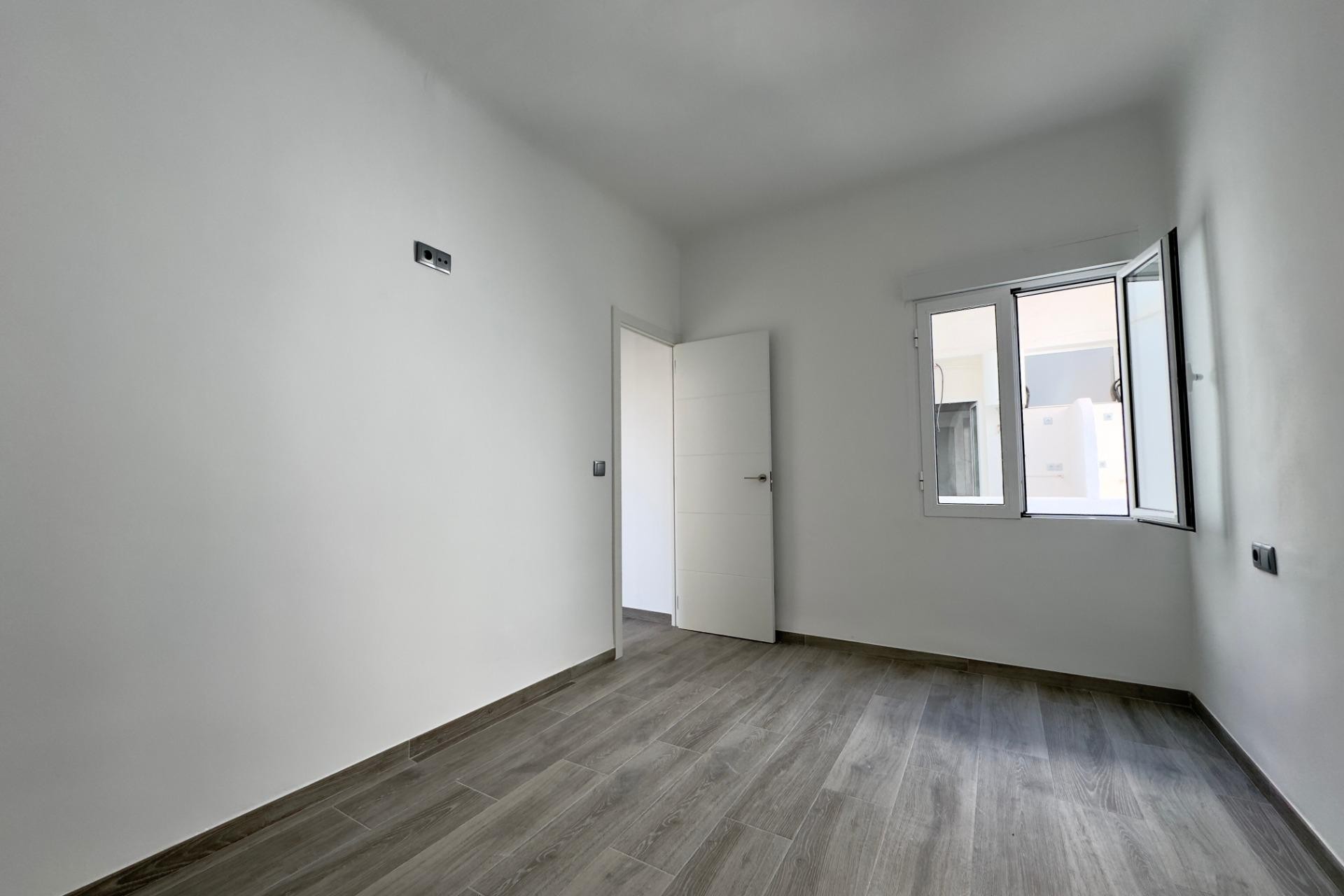 Reventa - Apartment - Aspe - Centro