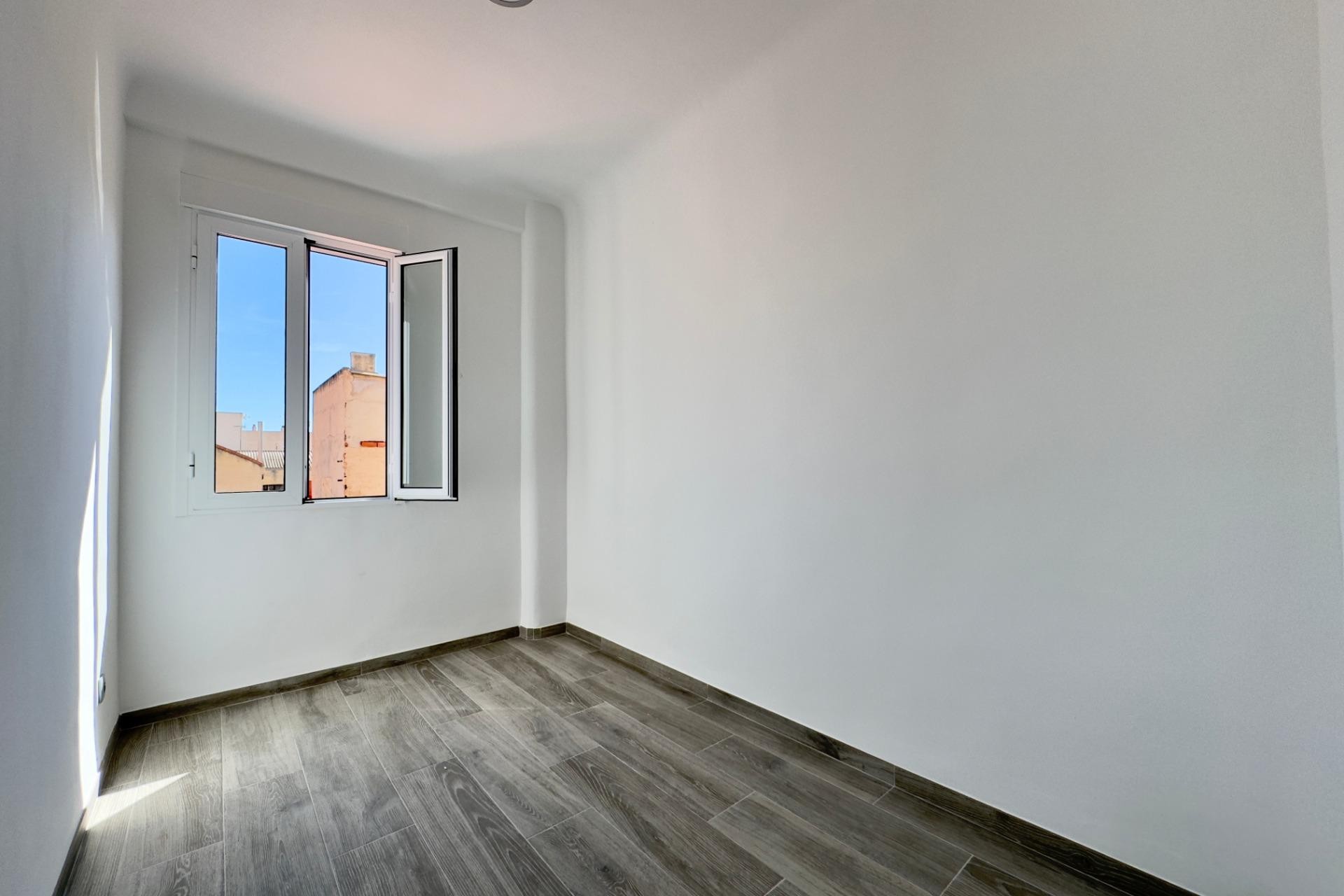 Reventa - Apartment - Aspe - Centro