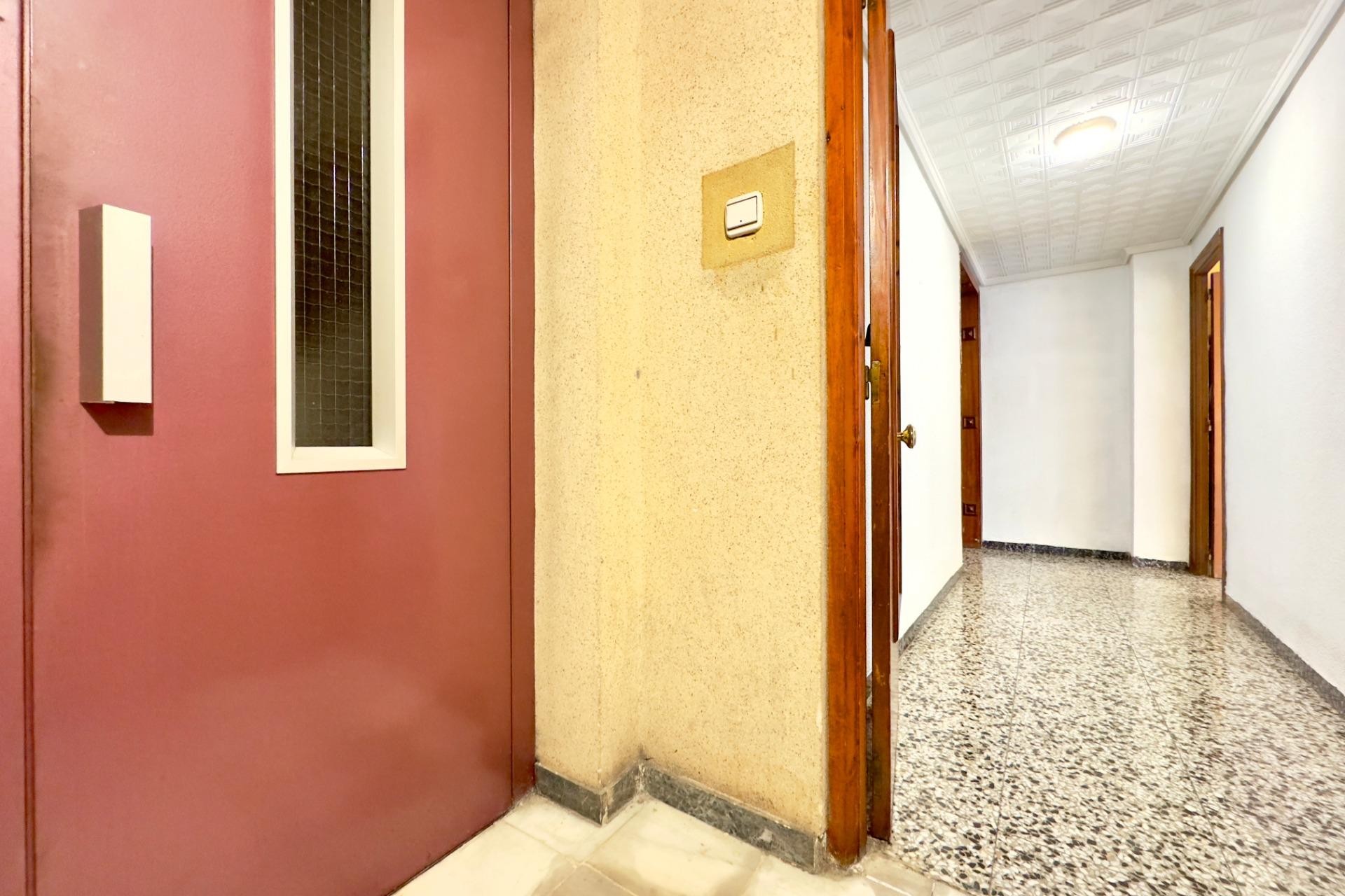 Reventa - Apartment - Elche - Corazon de Jesus