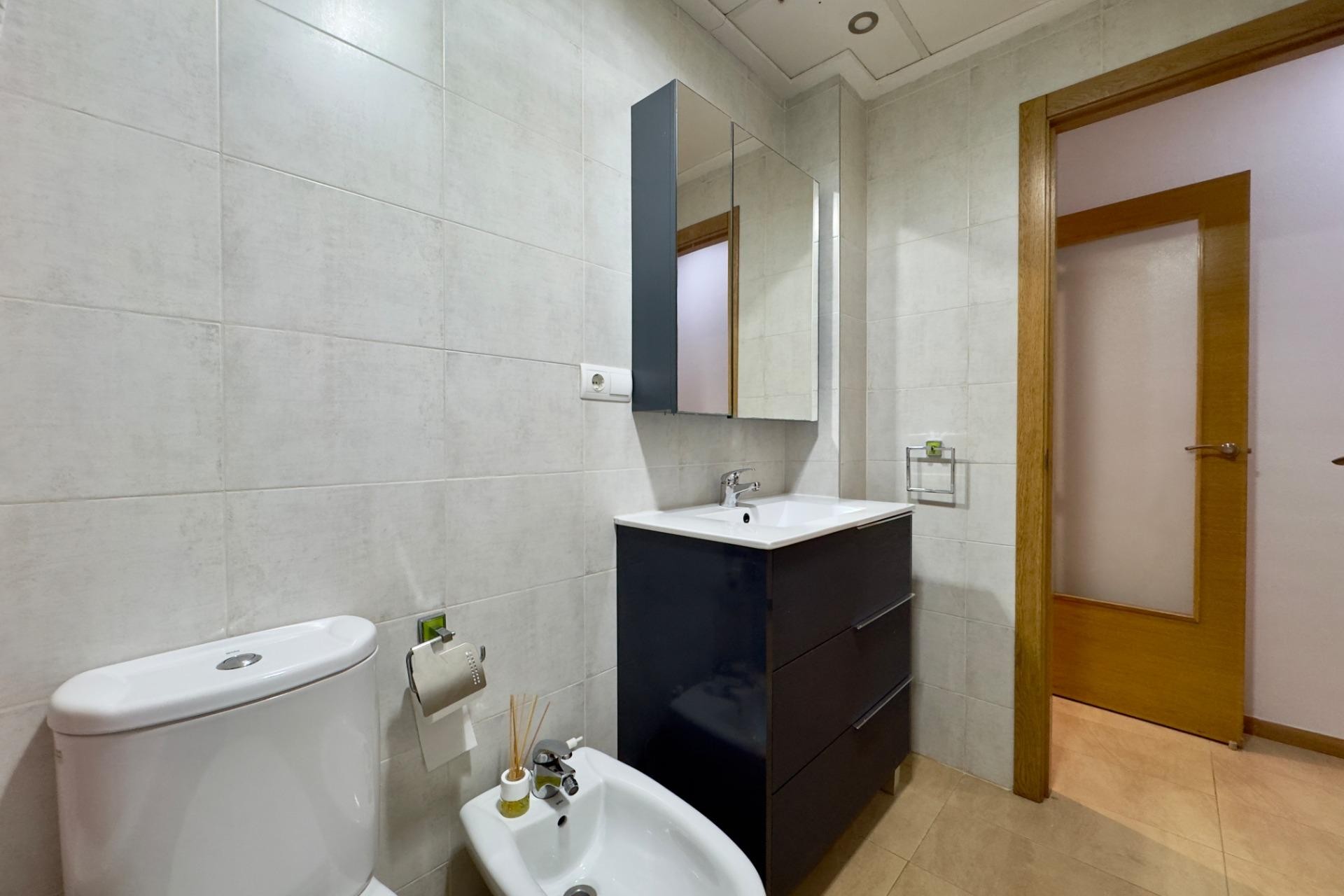 Reventa - Apartment - Elche - Corazon de Jesus