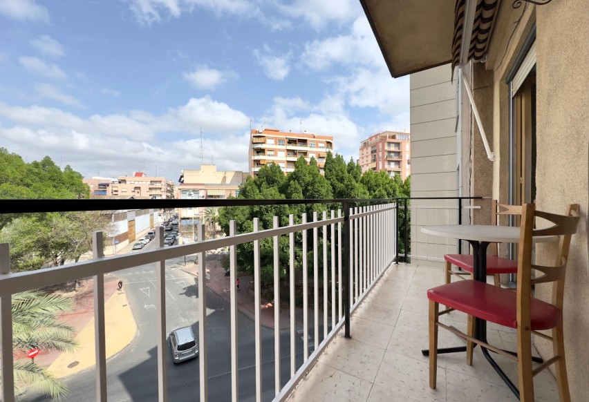 Reventa - Apartment - Elche - Plaza Obispo Siuri