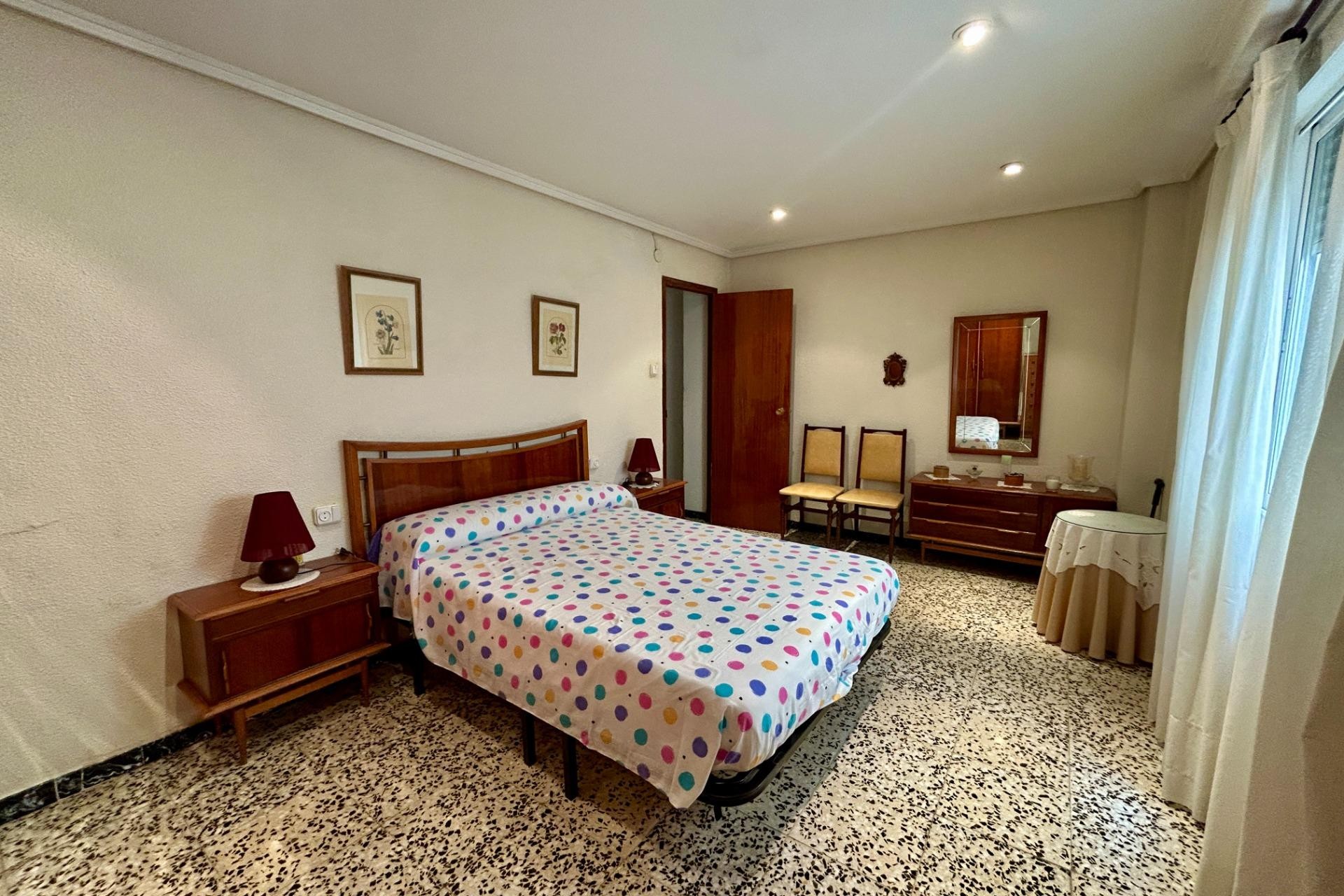 Reventa - Apartment - Elche - Plaza Obispo Siuri