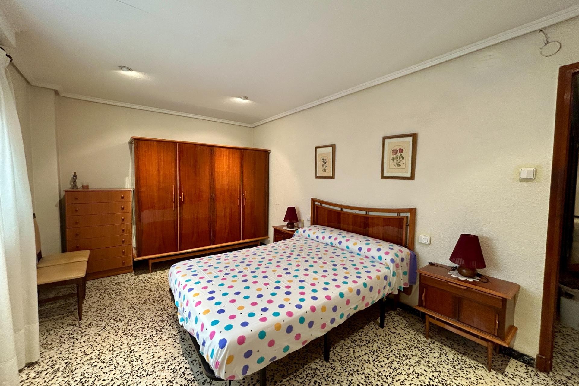 Reventa - Apartment - Elche - Plaza Obispo Siuri