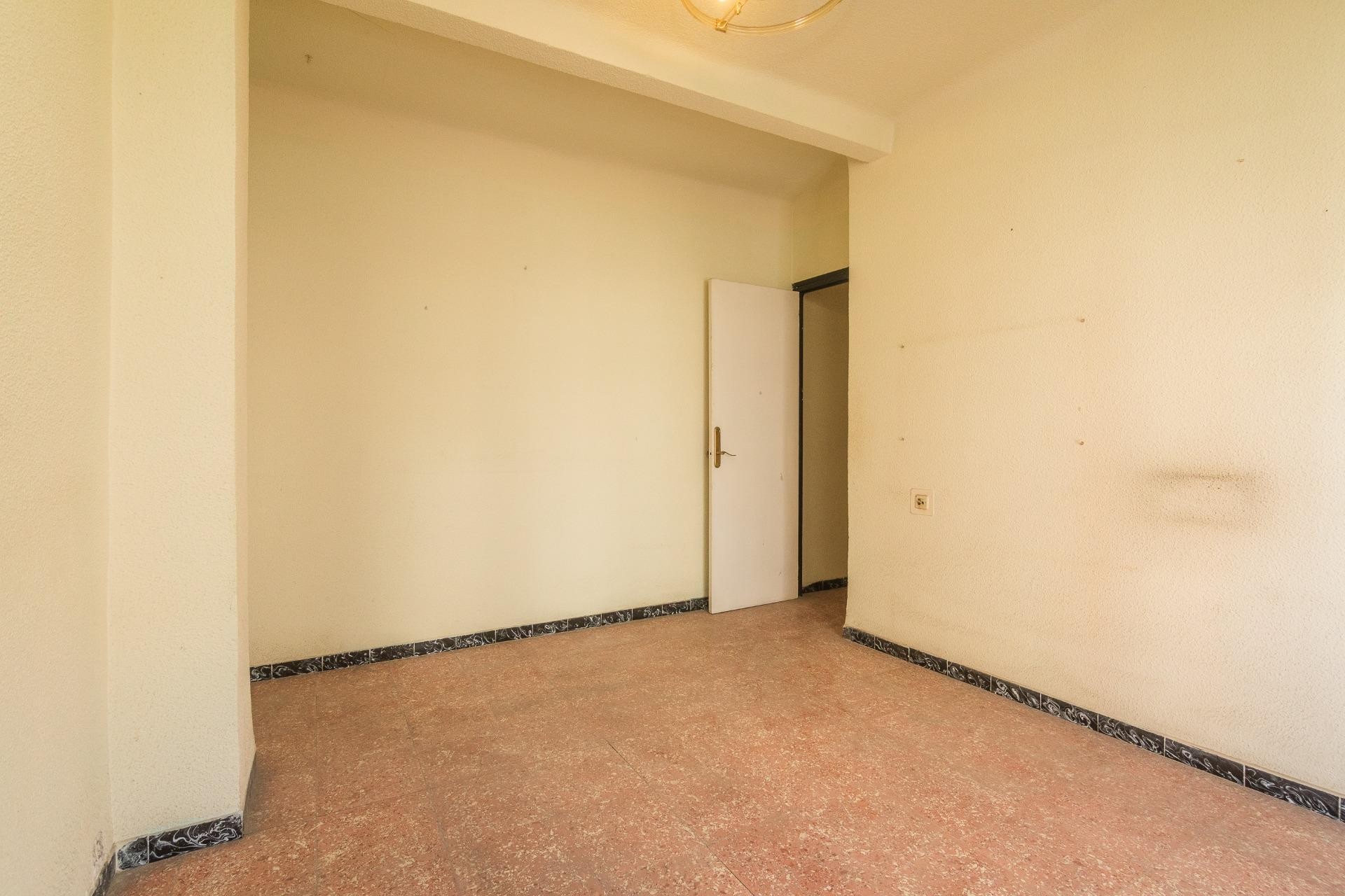 Reventa - Apartment - Elche - Plaza Obispo Siuri