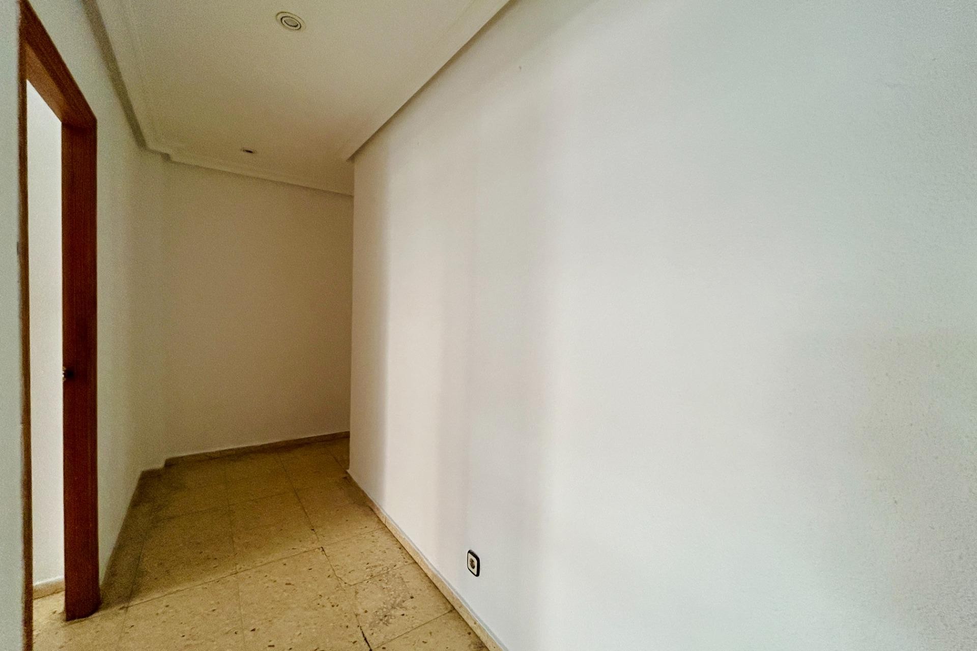 Reventa - Apartment - Elche - Reina Victoria-Miguel Hernández