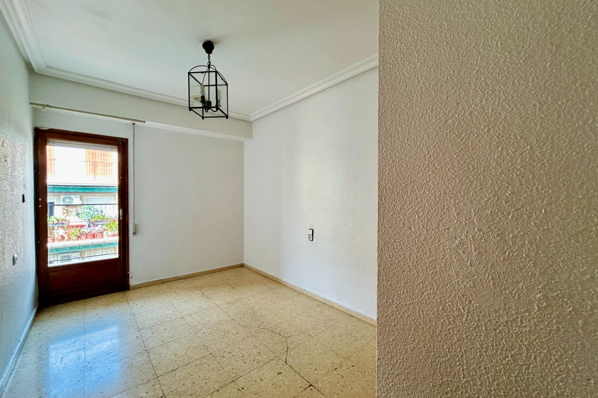 Reventa - Apartment - Elche - Reina Victoria-Miguel Hernández