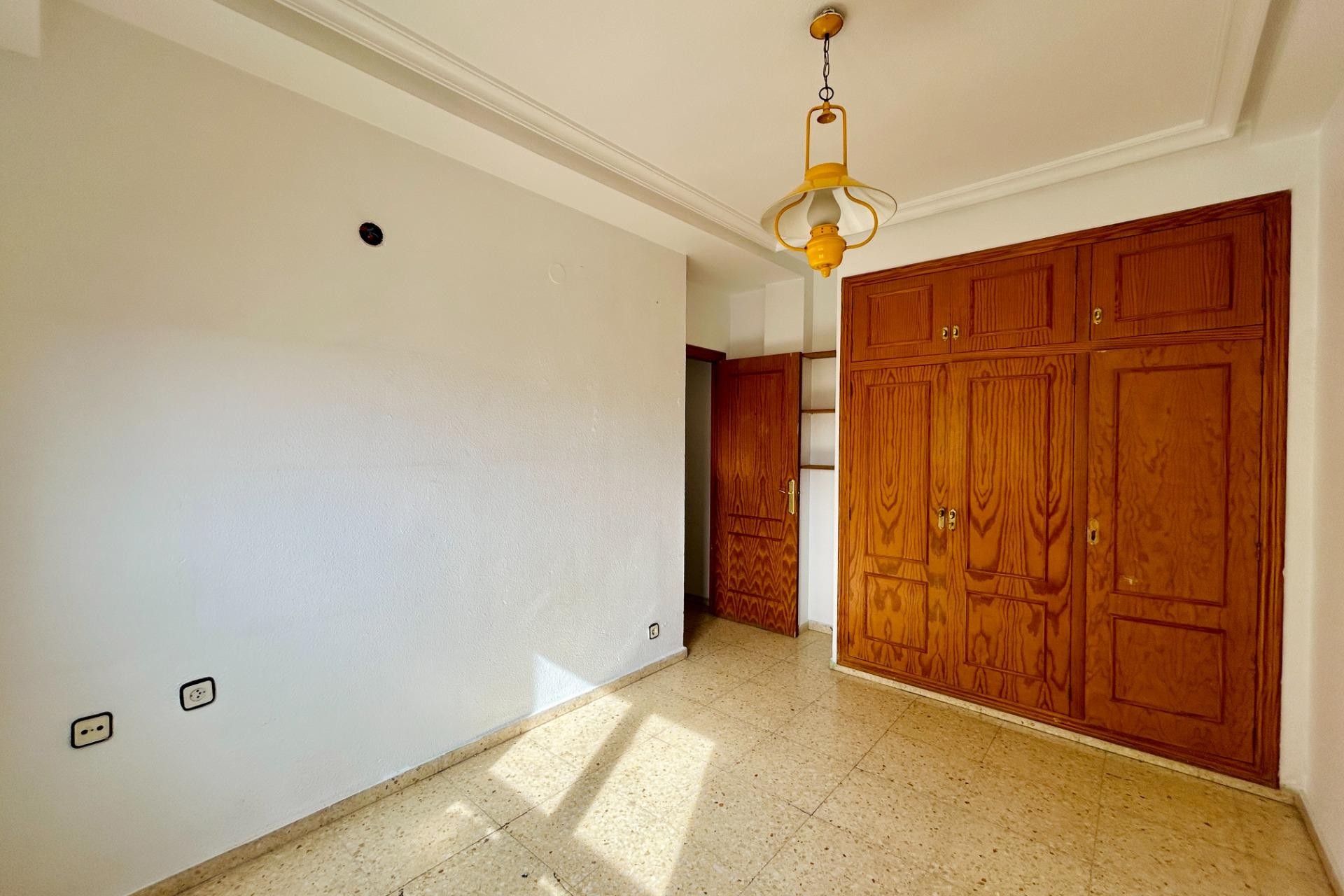 Reventa - Apartment - Elche - Reina Victoria-Miguel Hernández