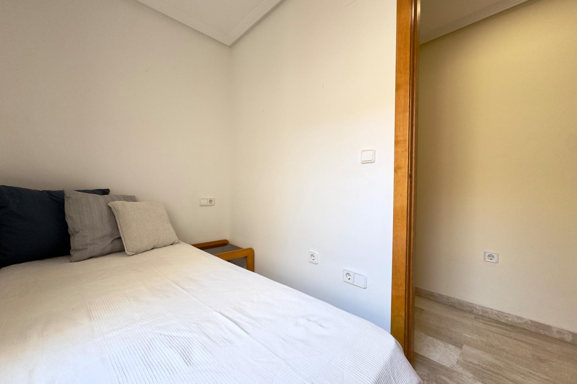 Reventa - Ático - Elche - Plaza Obispo Siuri