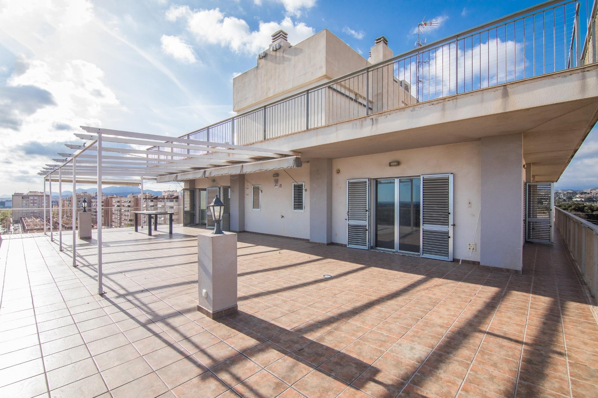 Reventa - Ático - Elche - Universidad - Ciudad deportiva