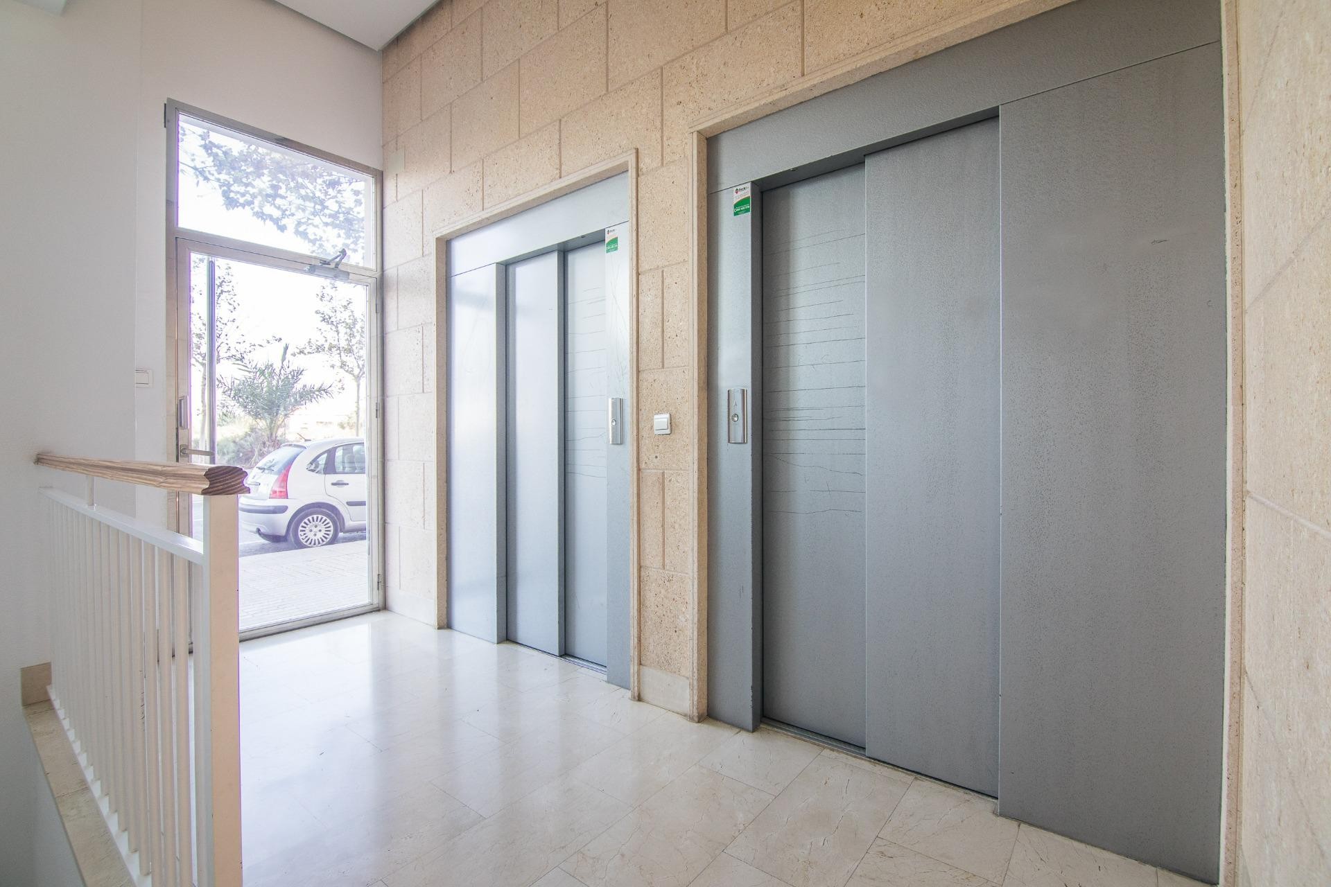 Reventa - Ático - Elche - Universidad - Ciudad deportiva