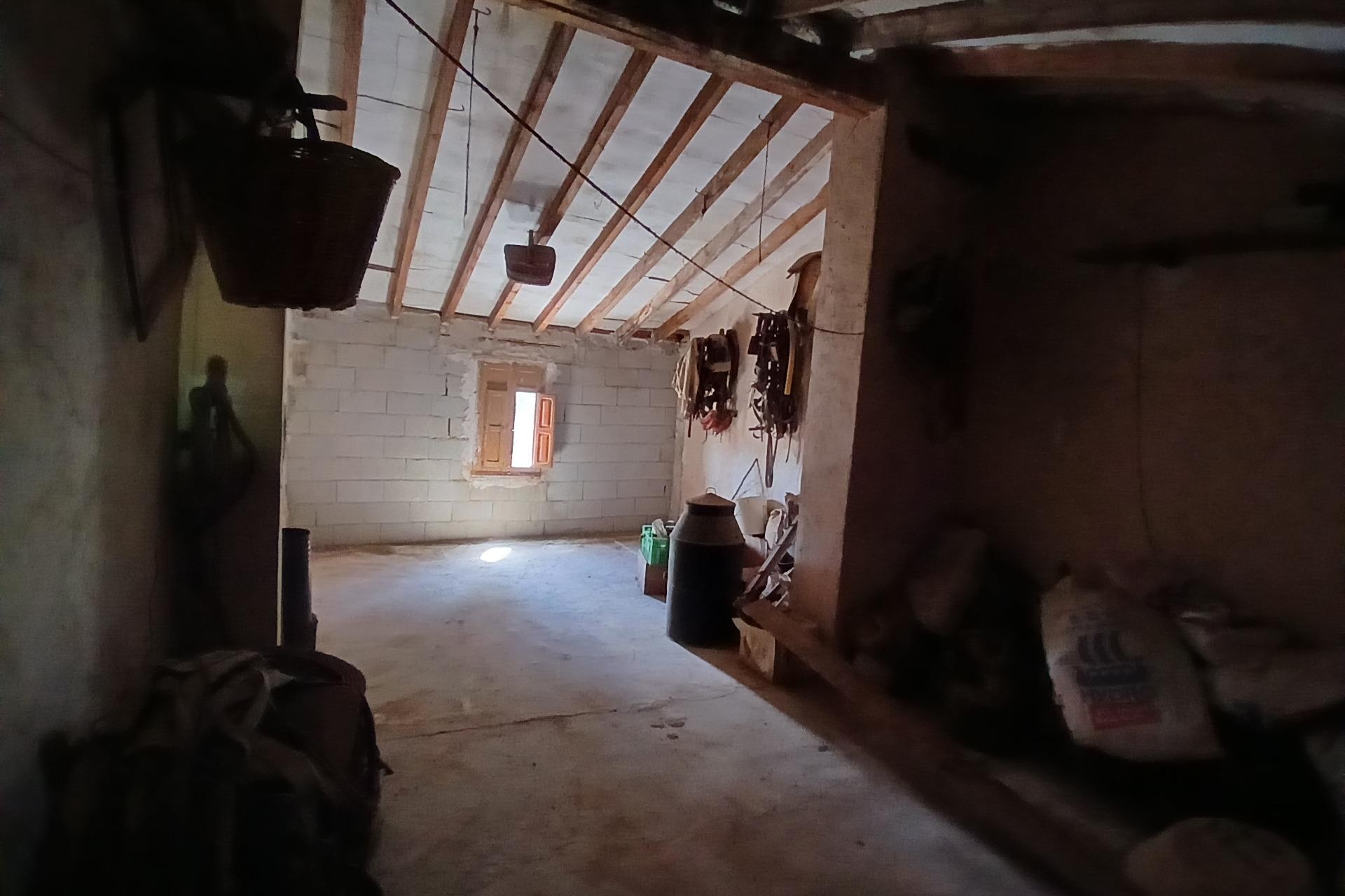 Reventa - Casa - Algueña