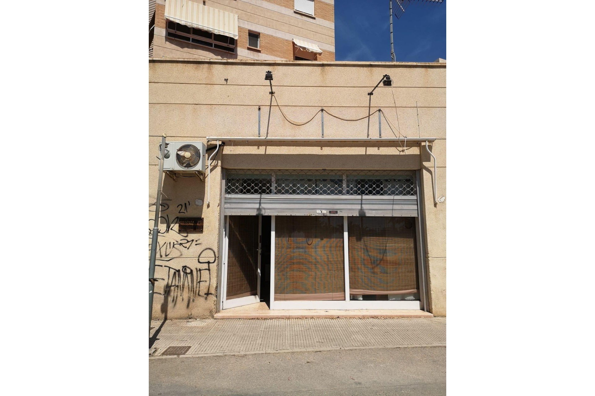 Reventa - Comercial - Alicante - Babel