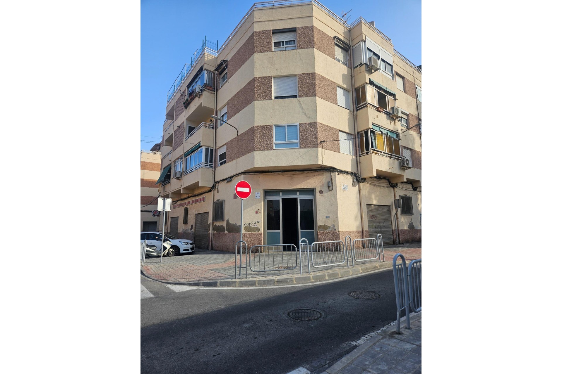 Reventa - Comercial - Alicante - San Gabriel