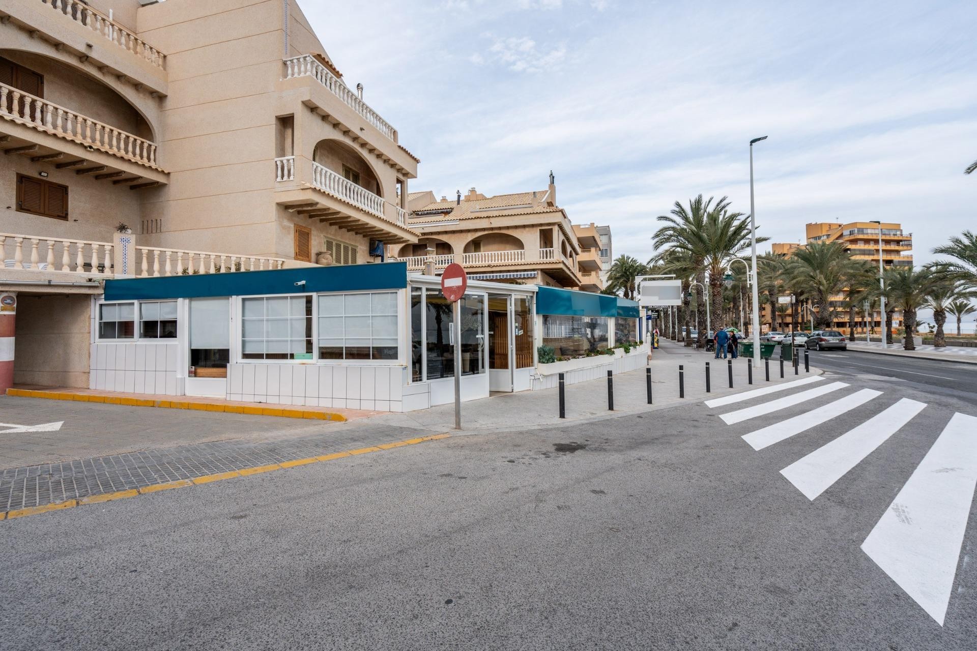 Reventa - Comercial - Arenales del Sol