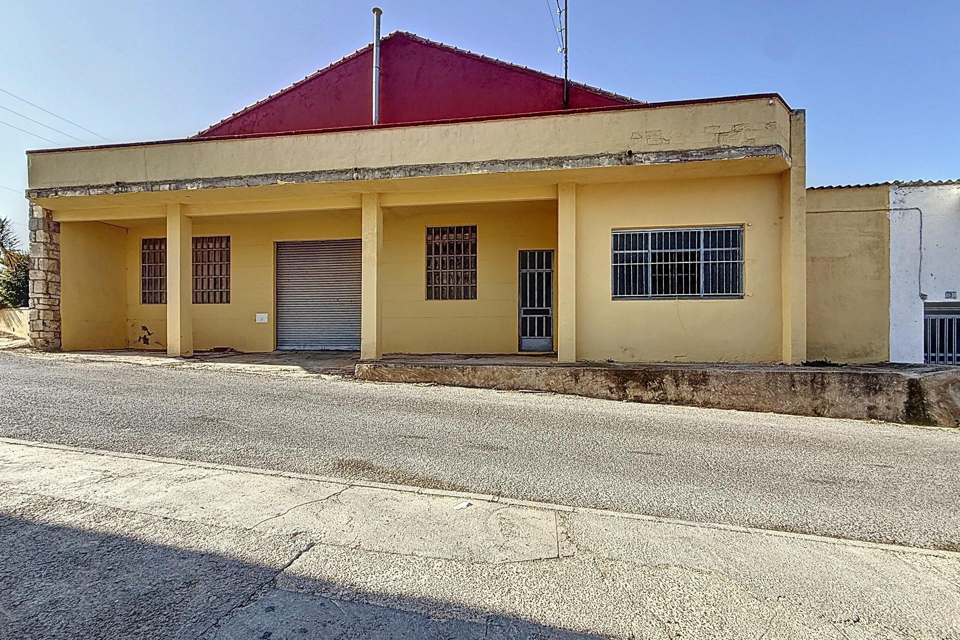 Reventa - Comercial - Biar - Comunidad valenciana