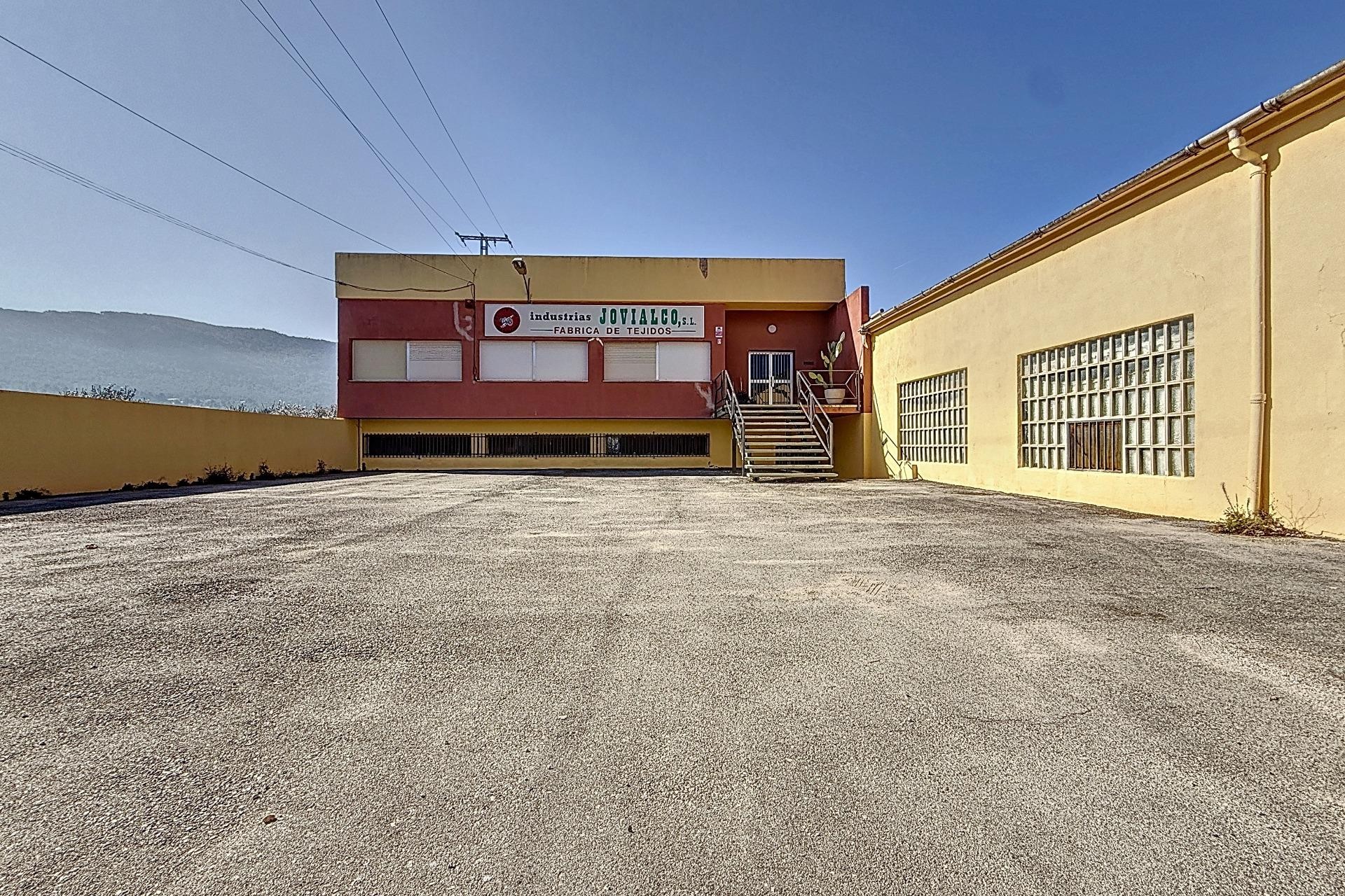 Reventa - Comercial - Biar - Comunidad valenciana