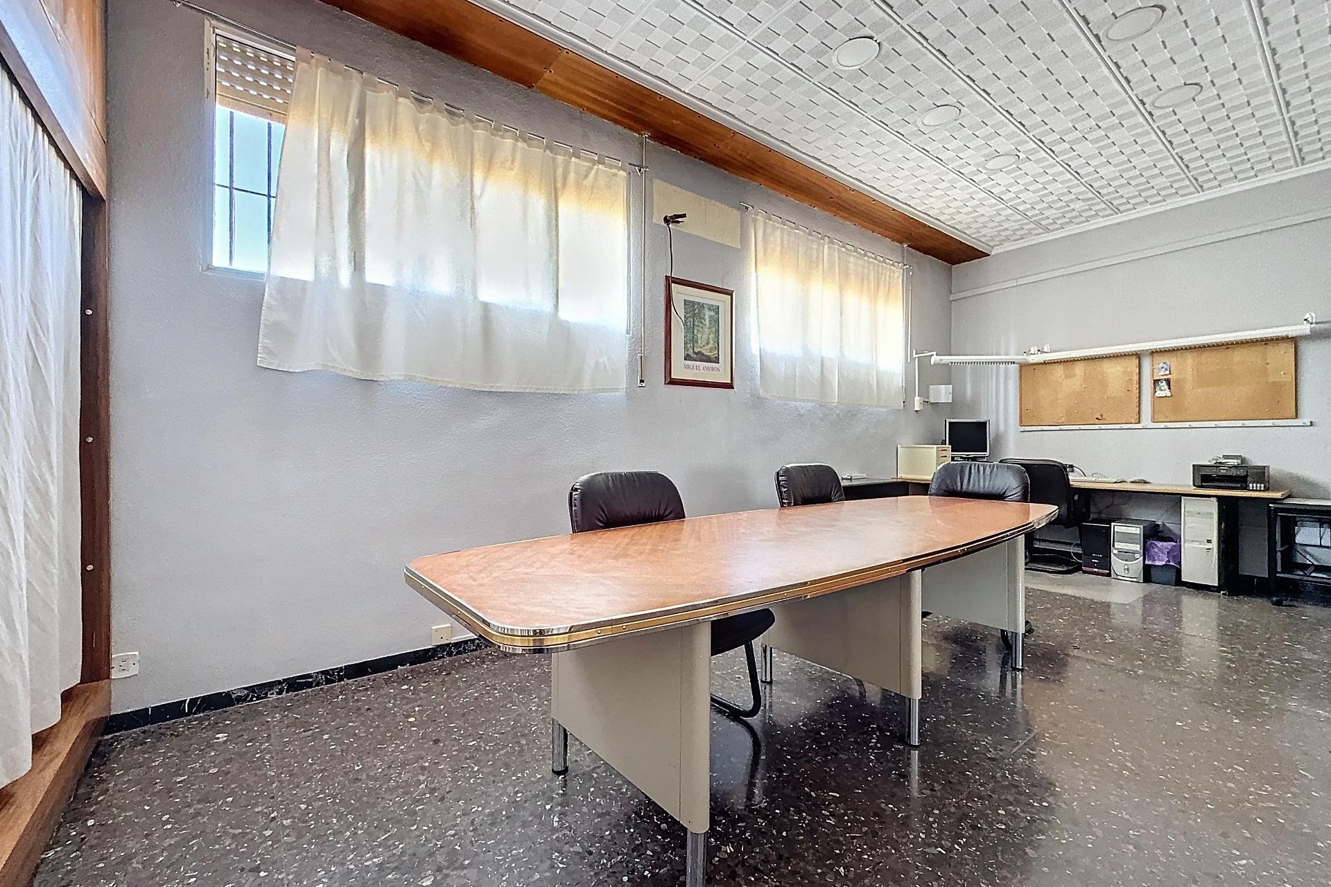 Reventa - Comercial - Biar - Comunidad valenciana