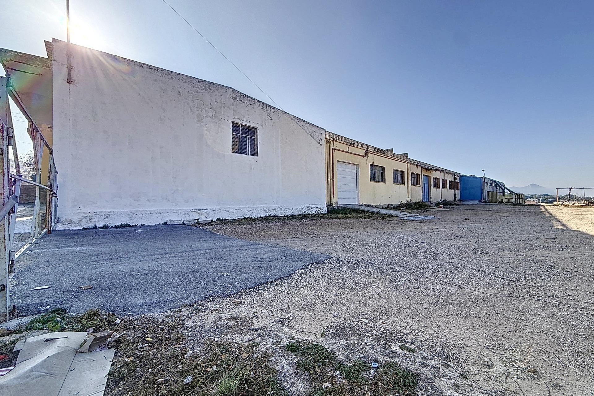 Reventa - Comercial - Biar - Comunidad valenciana