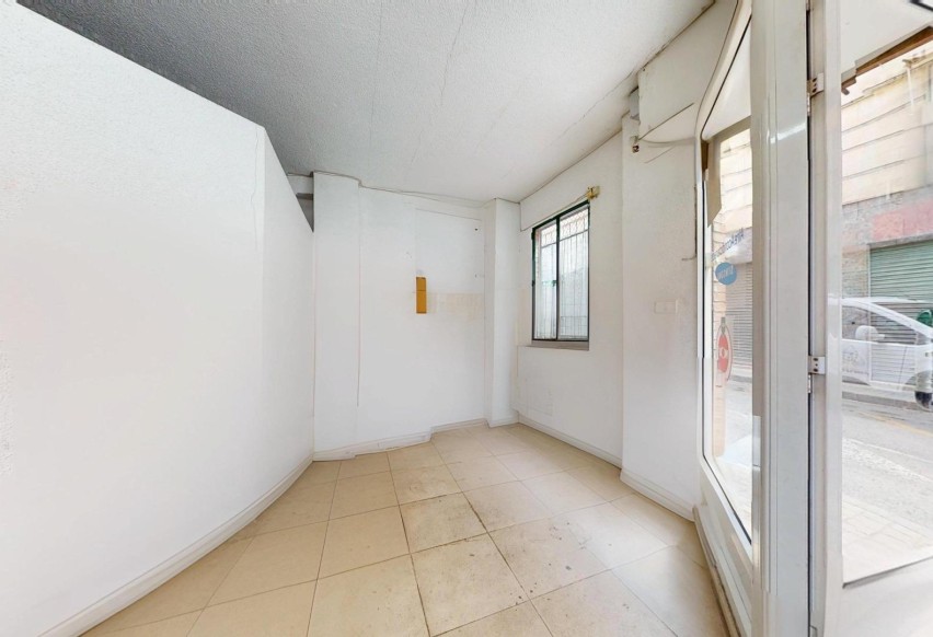 Reventa - Comercial - Elche - Corazon de Jesus